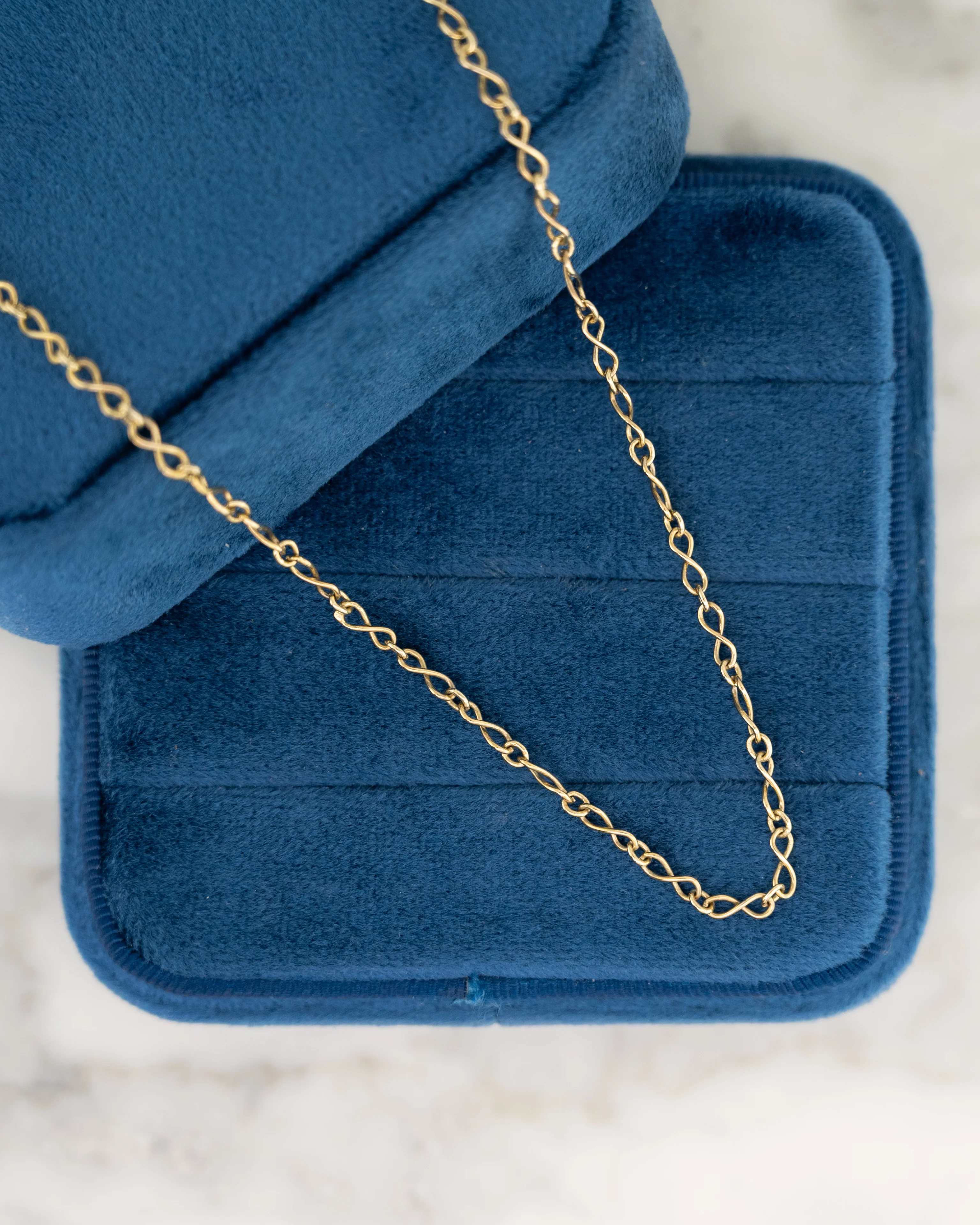 .01 Diamond Infinity Link Chain Necklace in 18k - Image 5