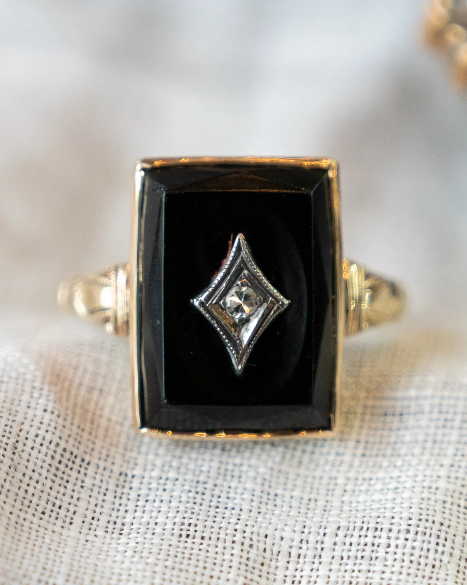 .025 Antique Art Deco Onyx & Diamond Ring in 10k - Image 6