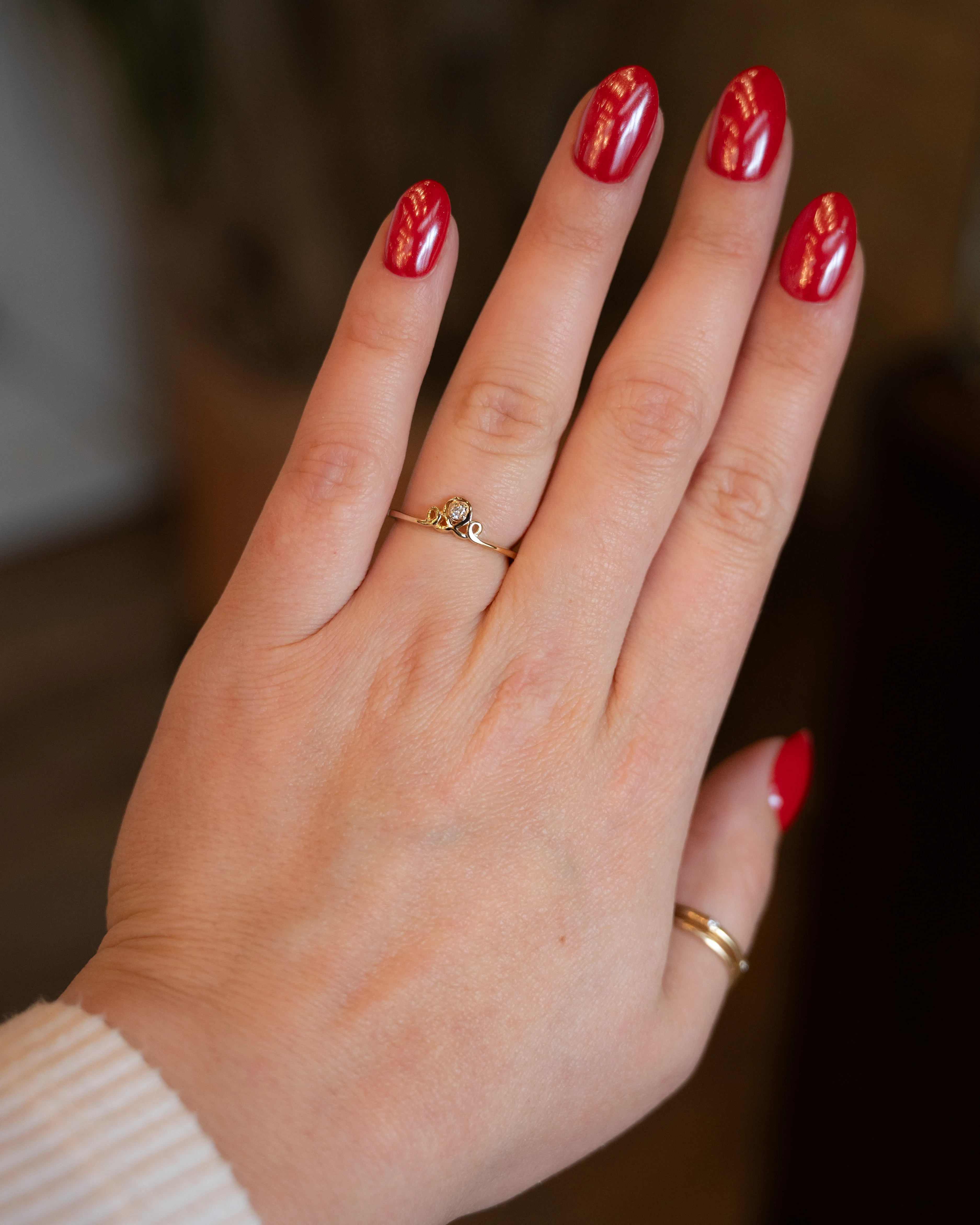 .04 Diamond Contour Wedding Band in 14k - Image 7