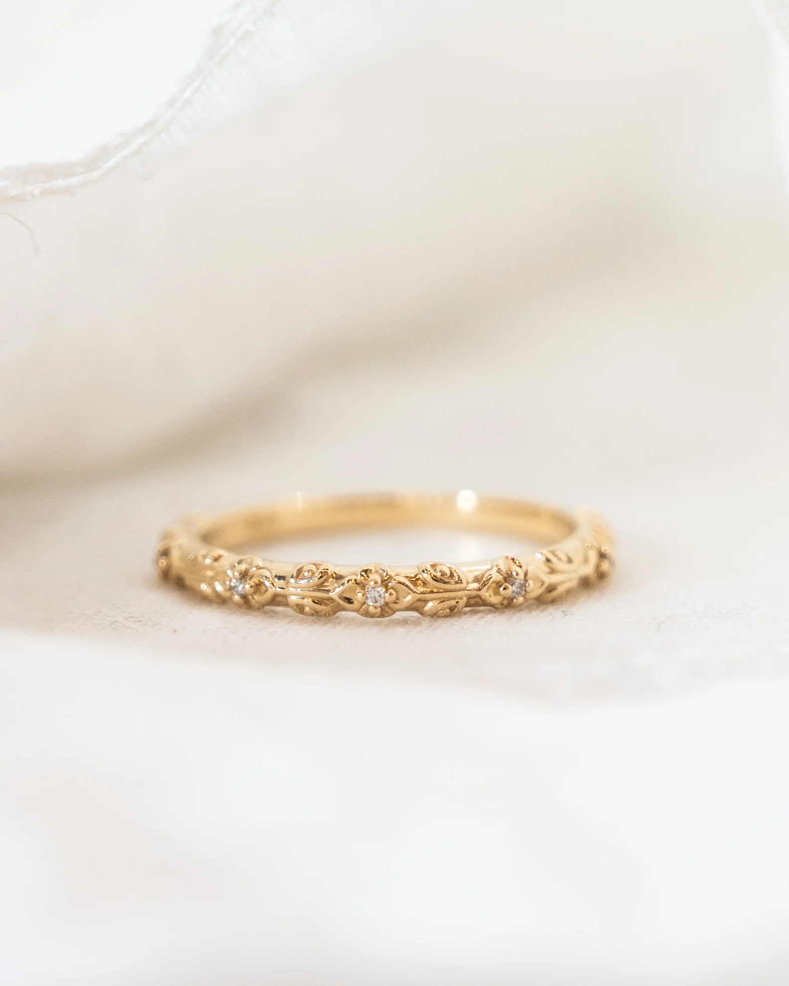.04 Diamond Floral Wedding Band 14k Yellow Gold - Image 6