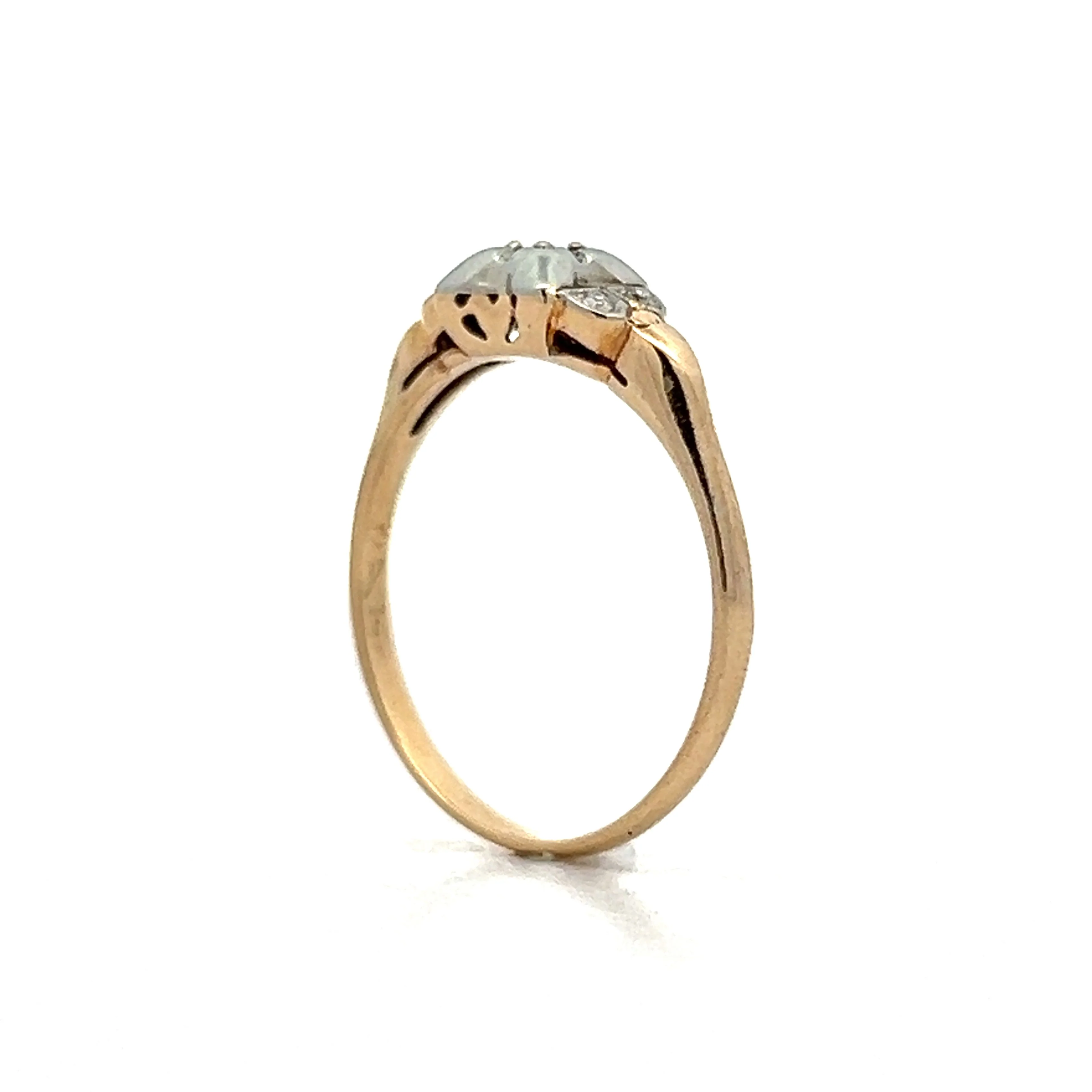 .04 Vintage Retro Engagement Ring in 14k - Image 5