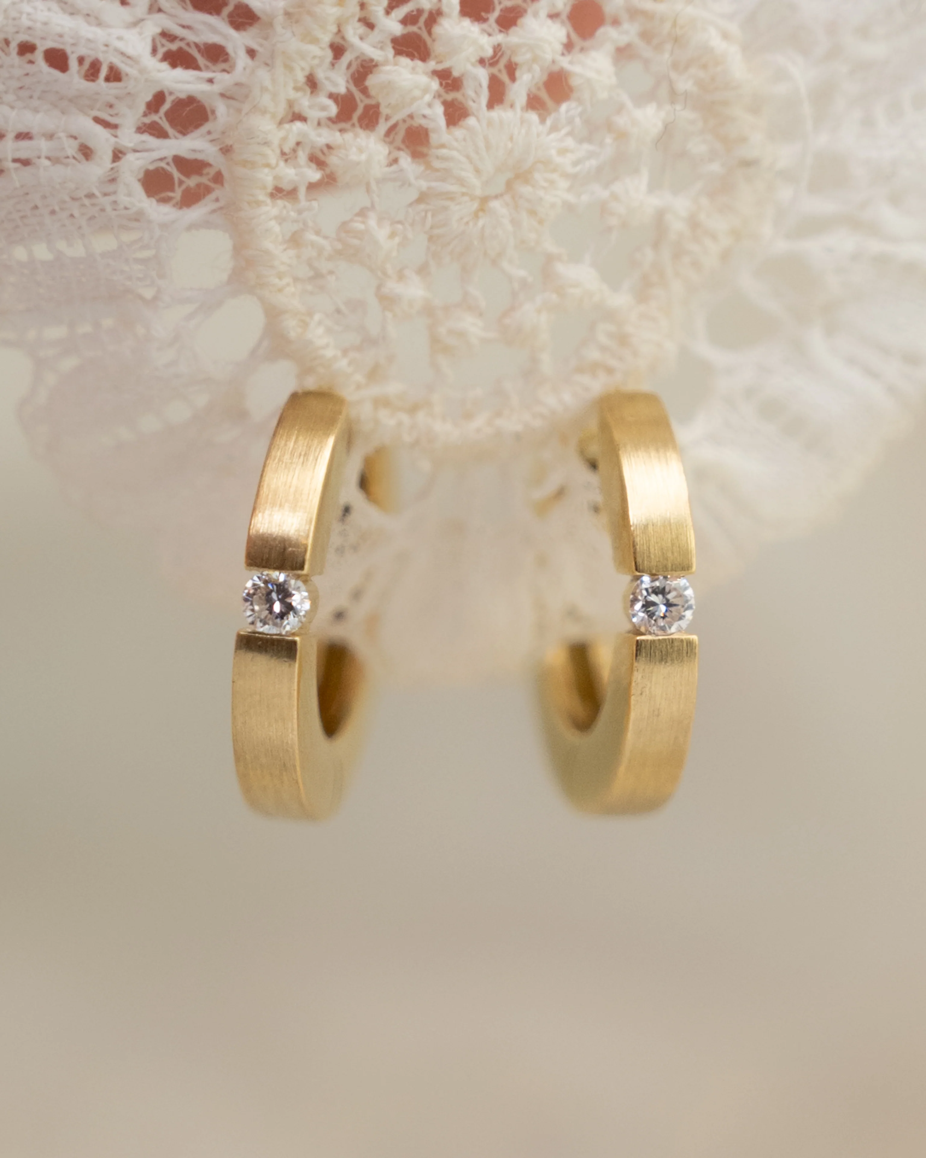 .07 Flat Edge Huggie Hoop Earrings in 18k - Image 4