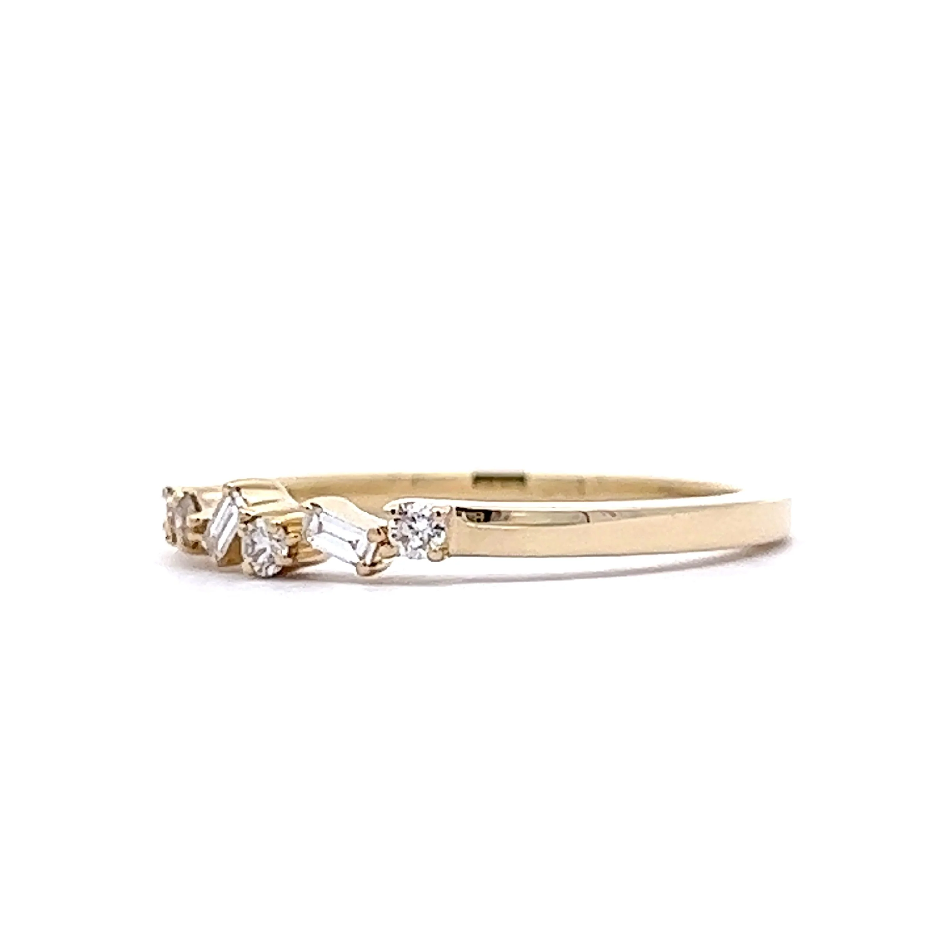Baguette & Round Diamond Wedding Band in 14k Yellow Gold - Image 2