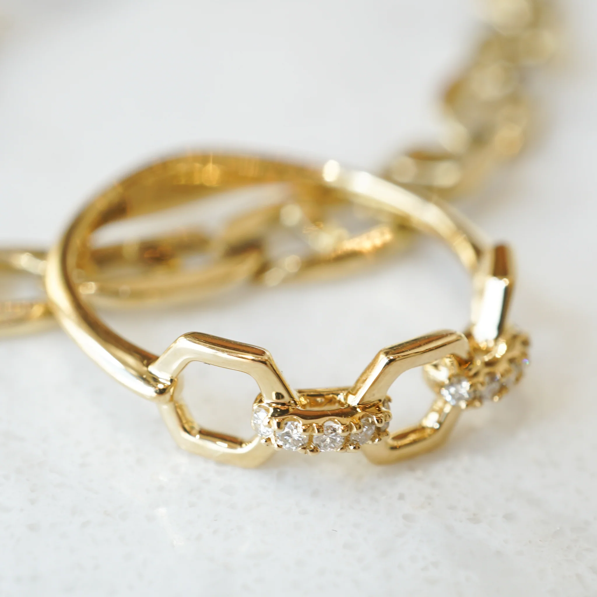 .08 Diamond Link Stacking Band in 18k Yellow Gold - Image 4
