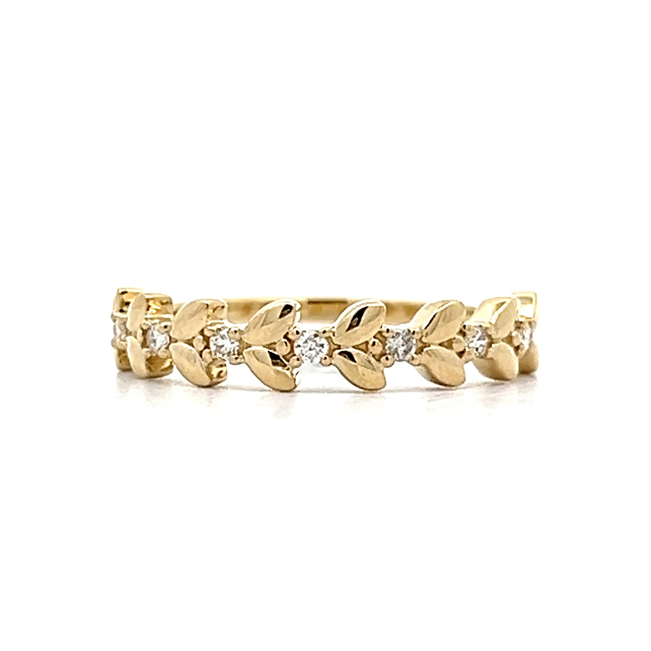 .09 Leaf Station Wedding Band in 14k Yellow Gold