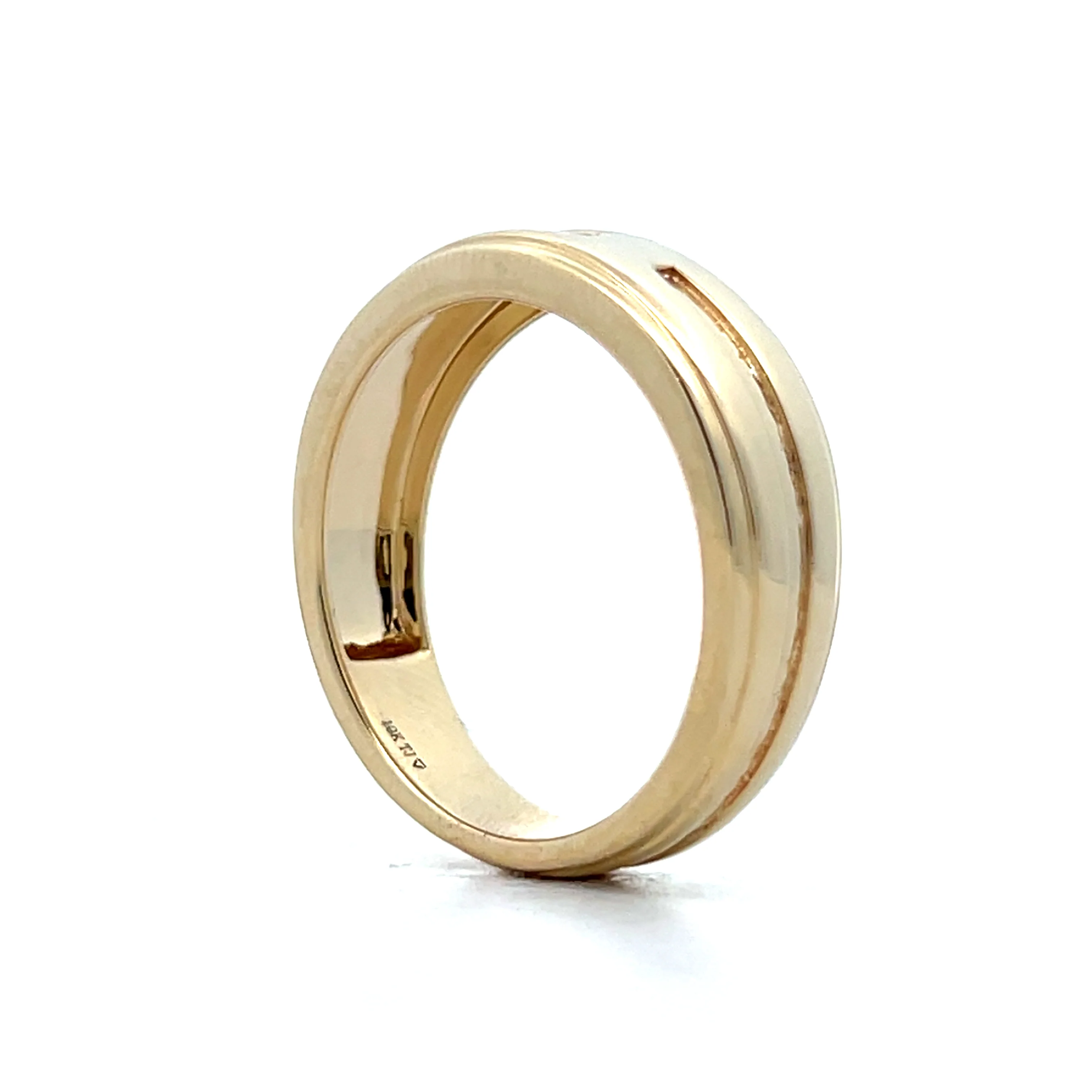 .09 Men's Flush Set Emerald Wedding Band in 10k - Image 5