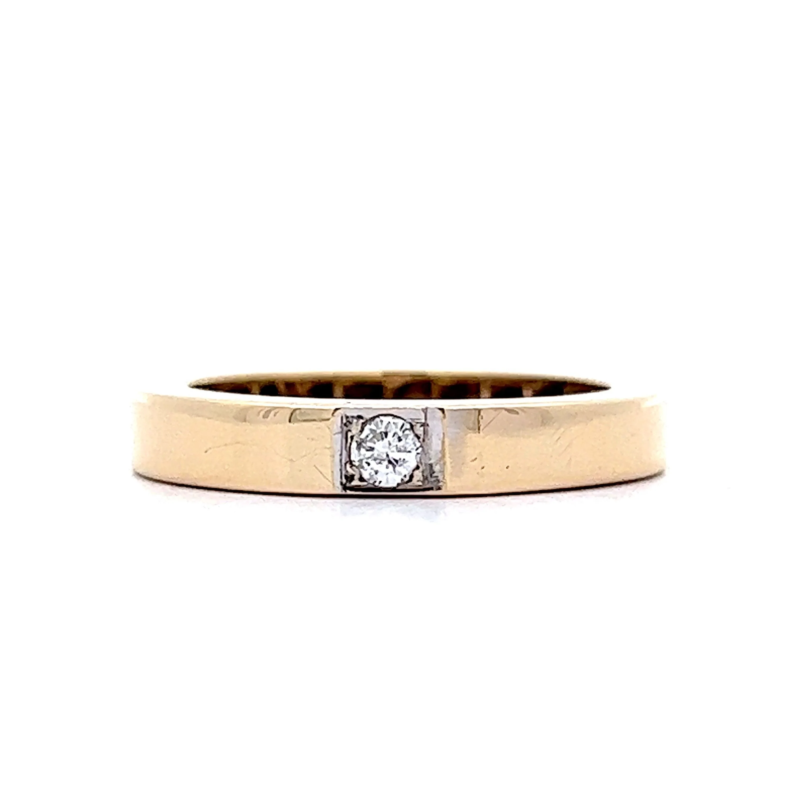 .09 Solitaire Diamond Wedding Band in 14k Yellow Gold