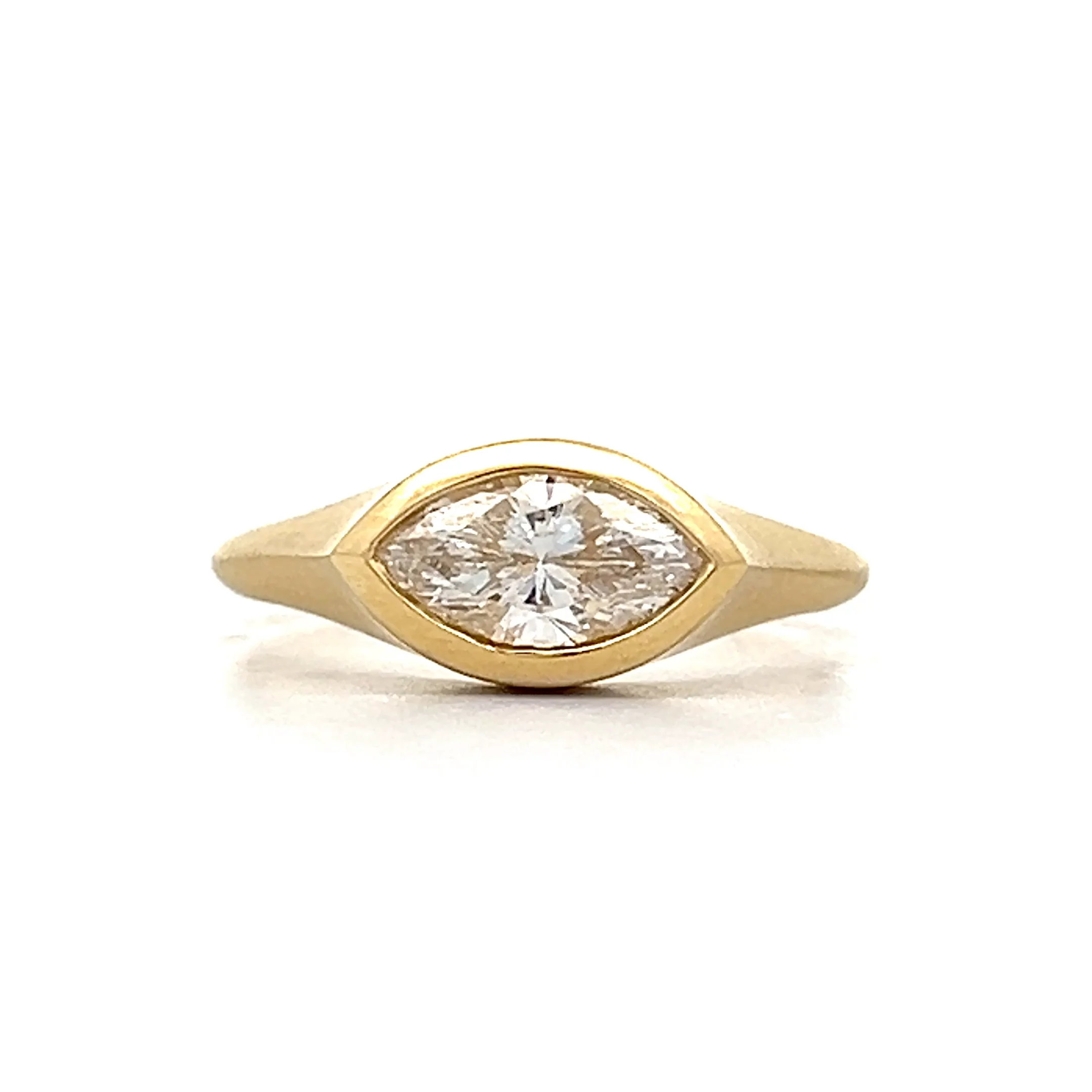 1.00 Marquise Diamond Solitaire Engagement Ring 18k
