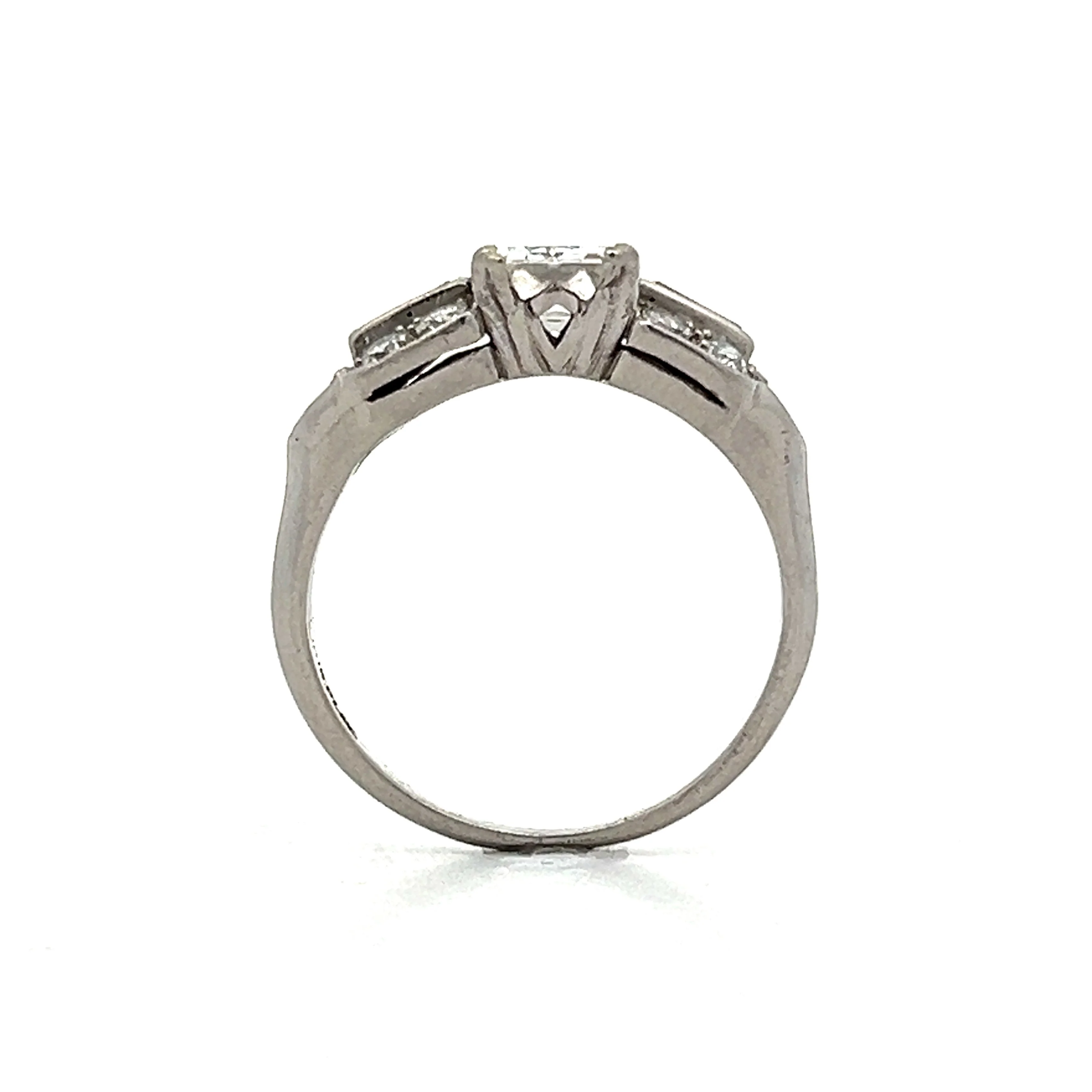 1.01 Art Deco Emerald Cut Engagement ring in Platinum - Image 4