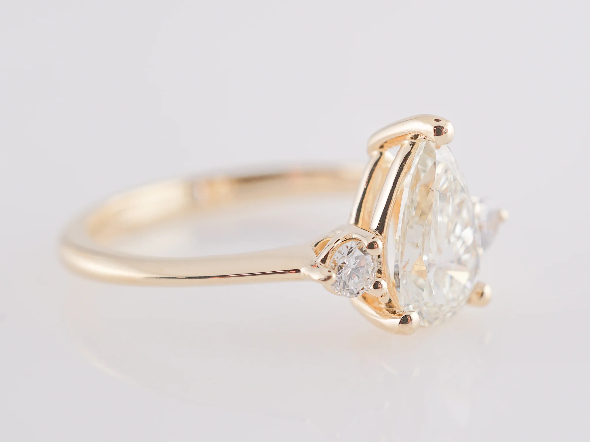 1.01 Carat GIA Pear Cut Diamond Engagement Ring in 14k - Image 4