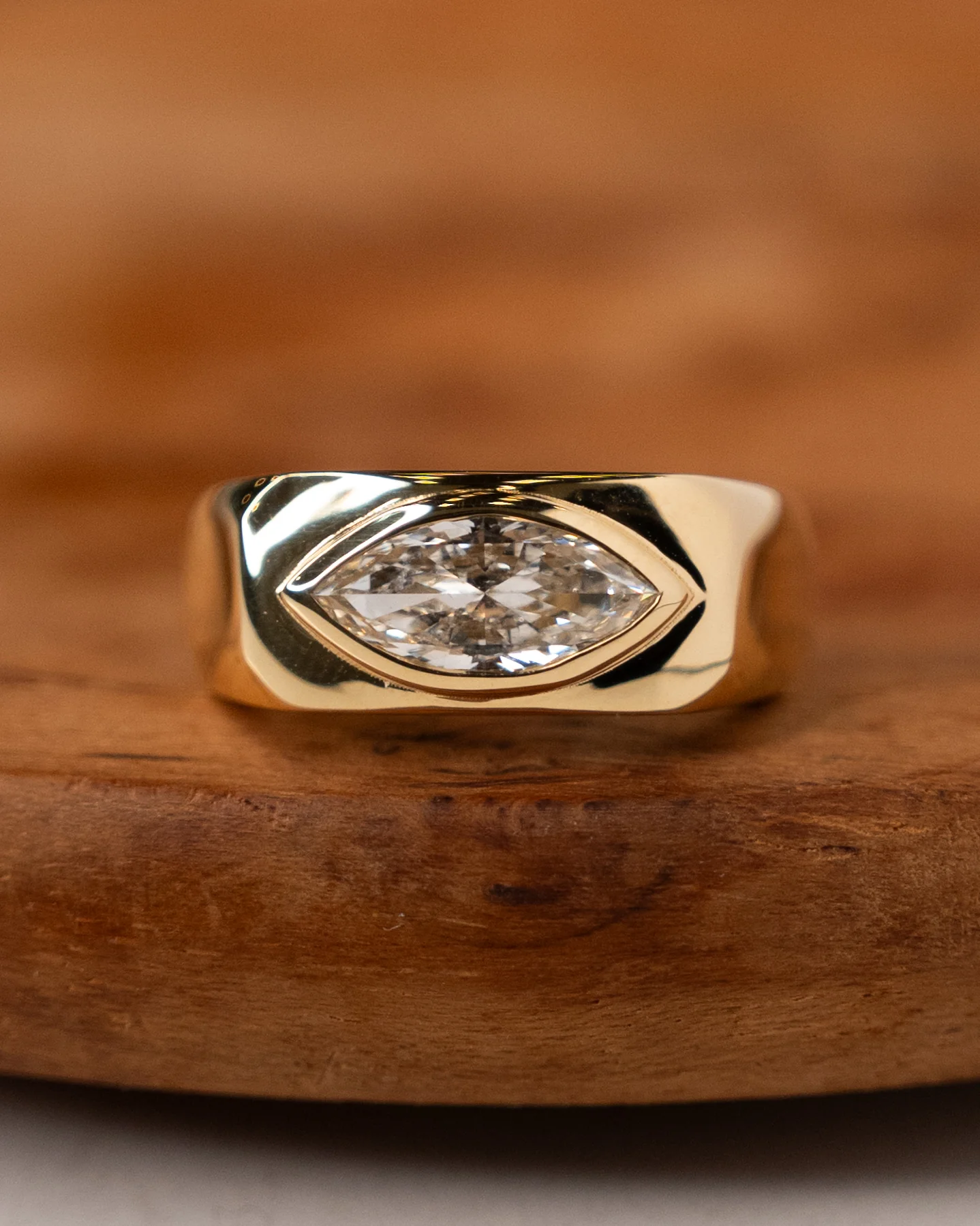 1.01 Chunky Marquise Diamond Right Hand Ring in 18k - Image 6