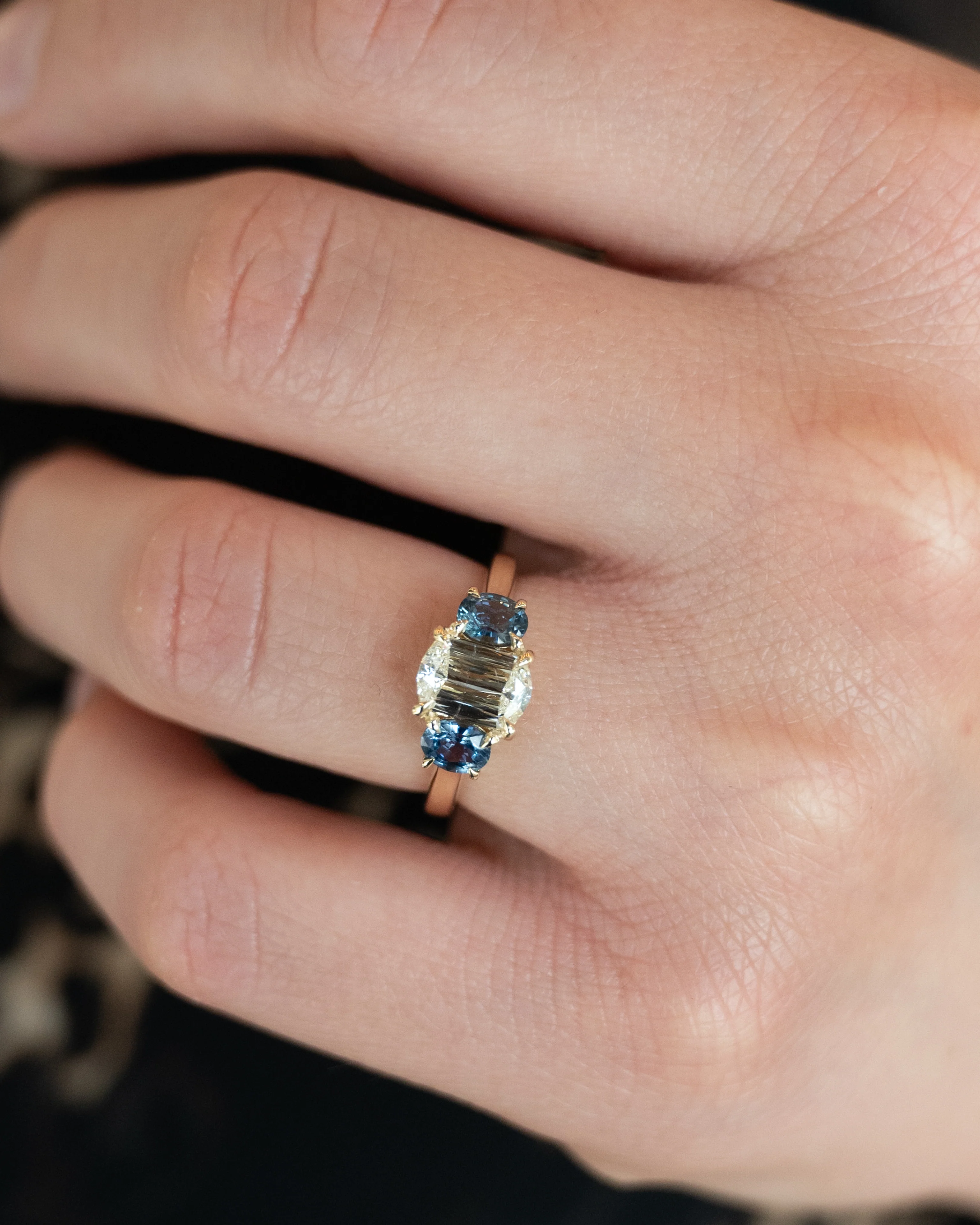 1.01 Oval Diamond & Sapphire Engagement Ring in 14k - Image 7