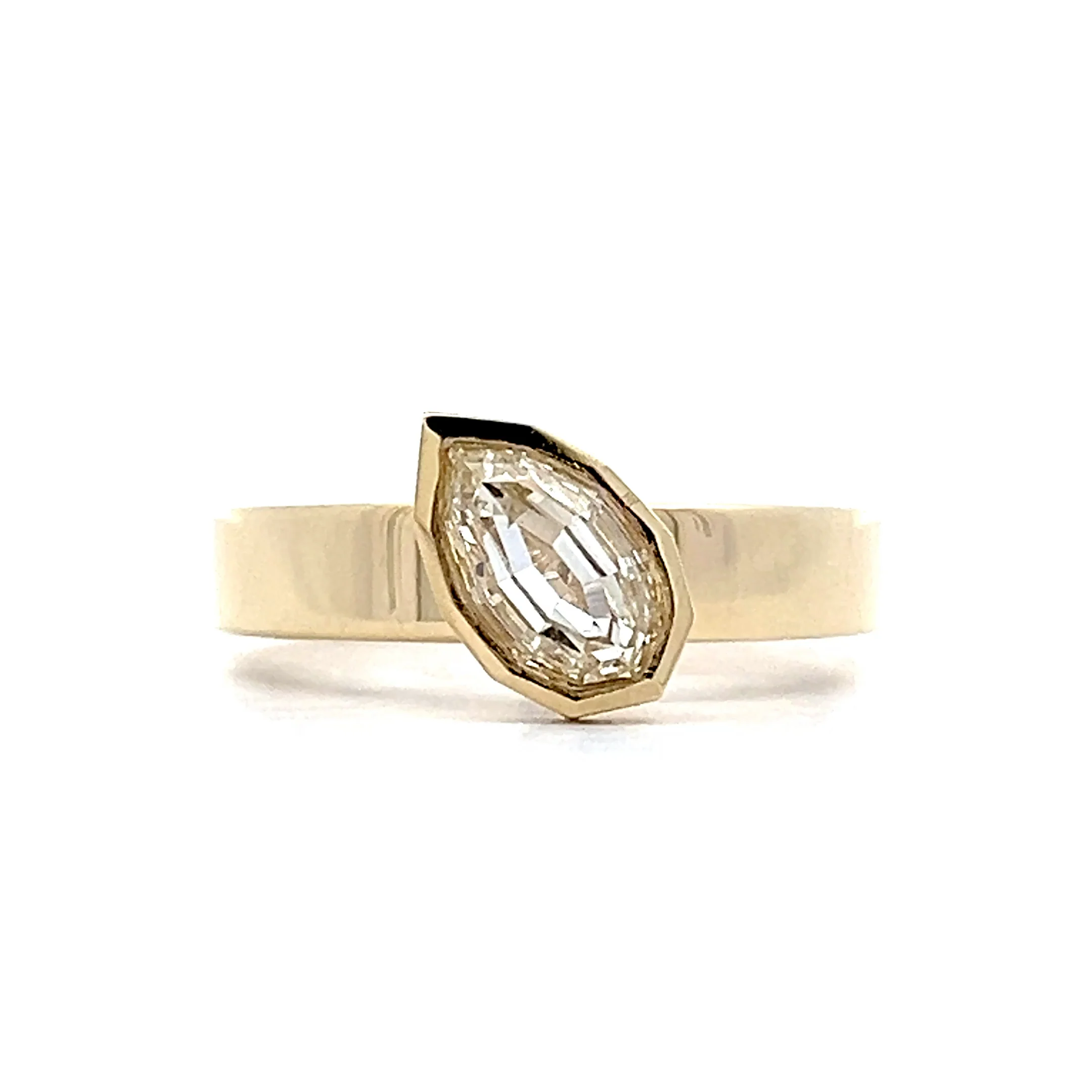 1.01 Pear Cut Diamond Engagement Ring in 14k