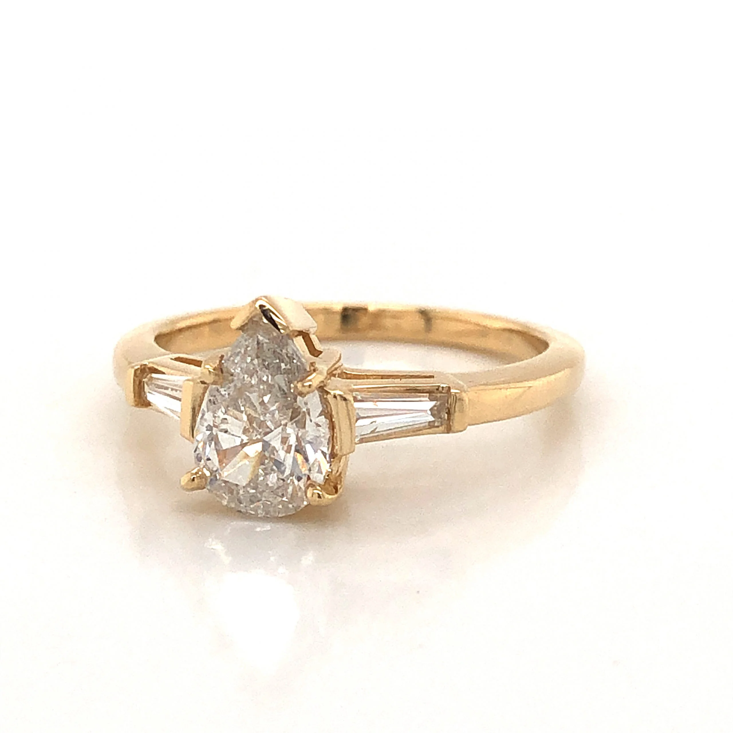 1.01 Pear Cut Diamond Engagement Ring in 14k Yellow Gold - Image 2