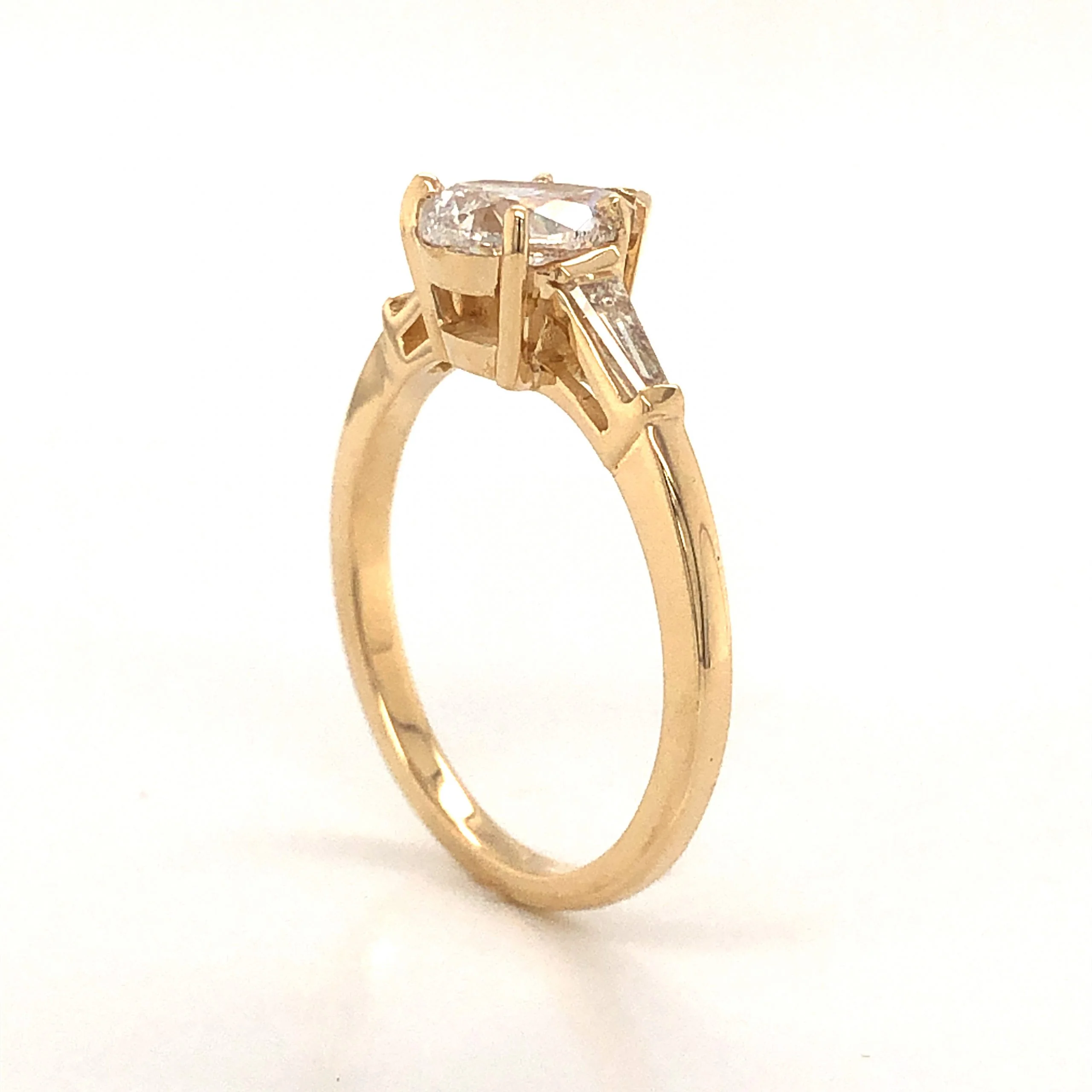 1.01 Pear Cut Diamond Engagement Ring in 14k Yellow Gold - Image 5