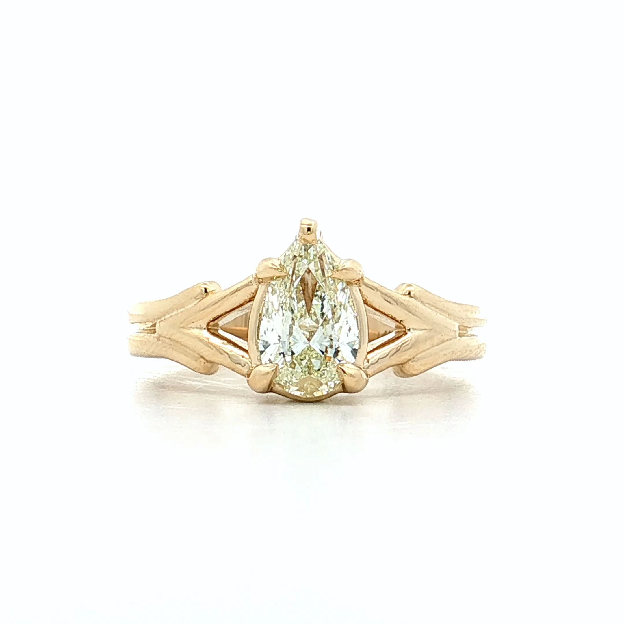 1.01 Pear Diamond Engagement Ring 14k Yellow Gold