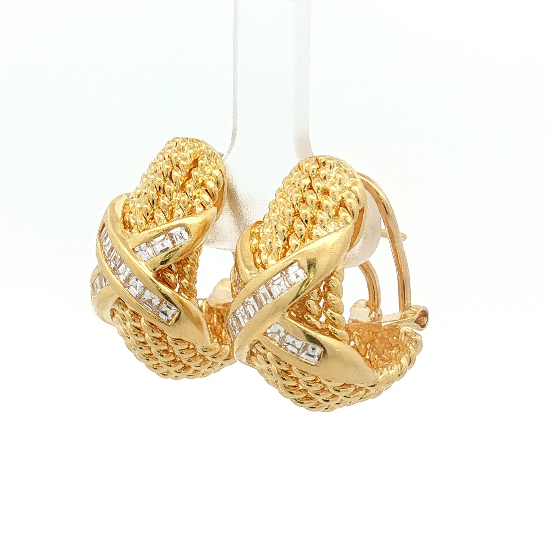 1.04 Carre Diamond X-Pattern Hoop Earrings 18k - Image 2