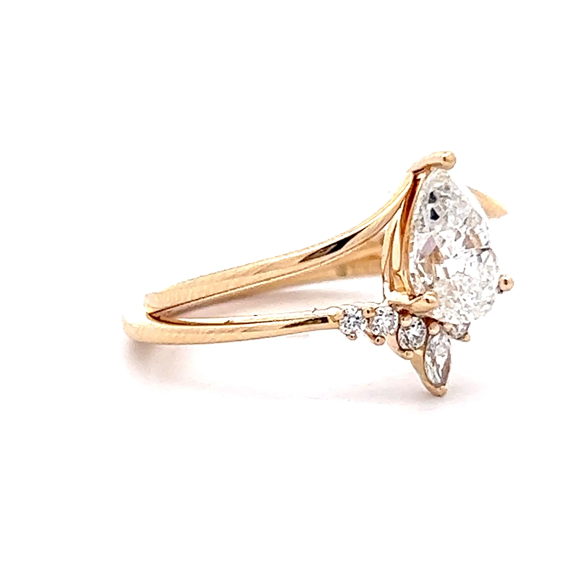 1.05 Pear Cut Diamond Engagement Ring in 14k Yellow Gold - Image 7