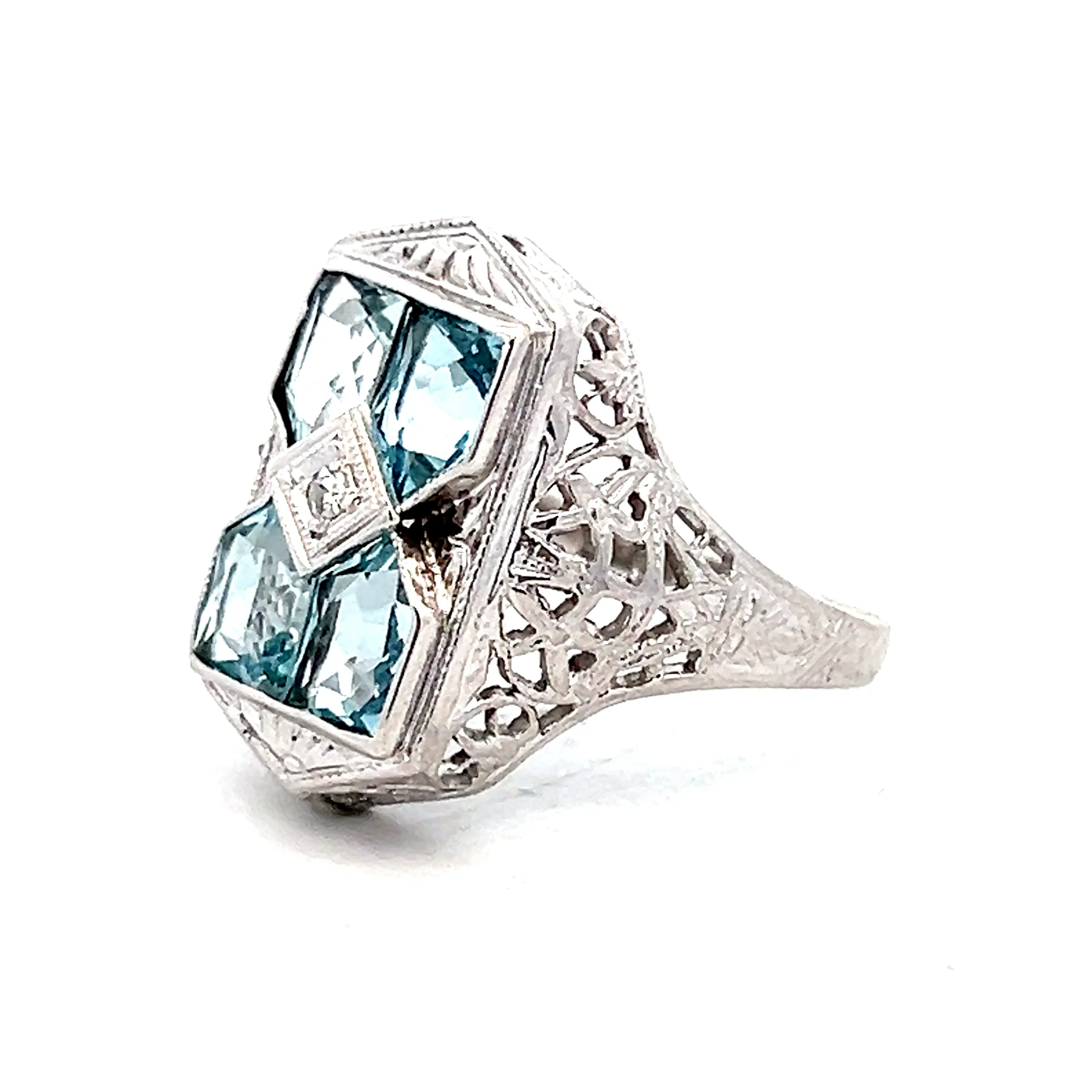 1.08 Antique Art Deco Shield Cut Aquamarine in 14k - Image 2