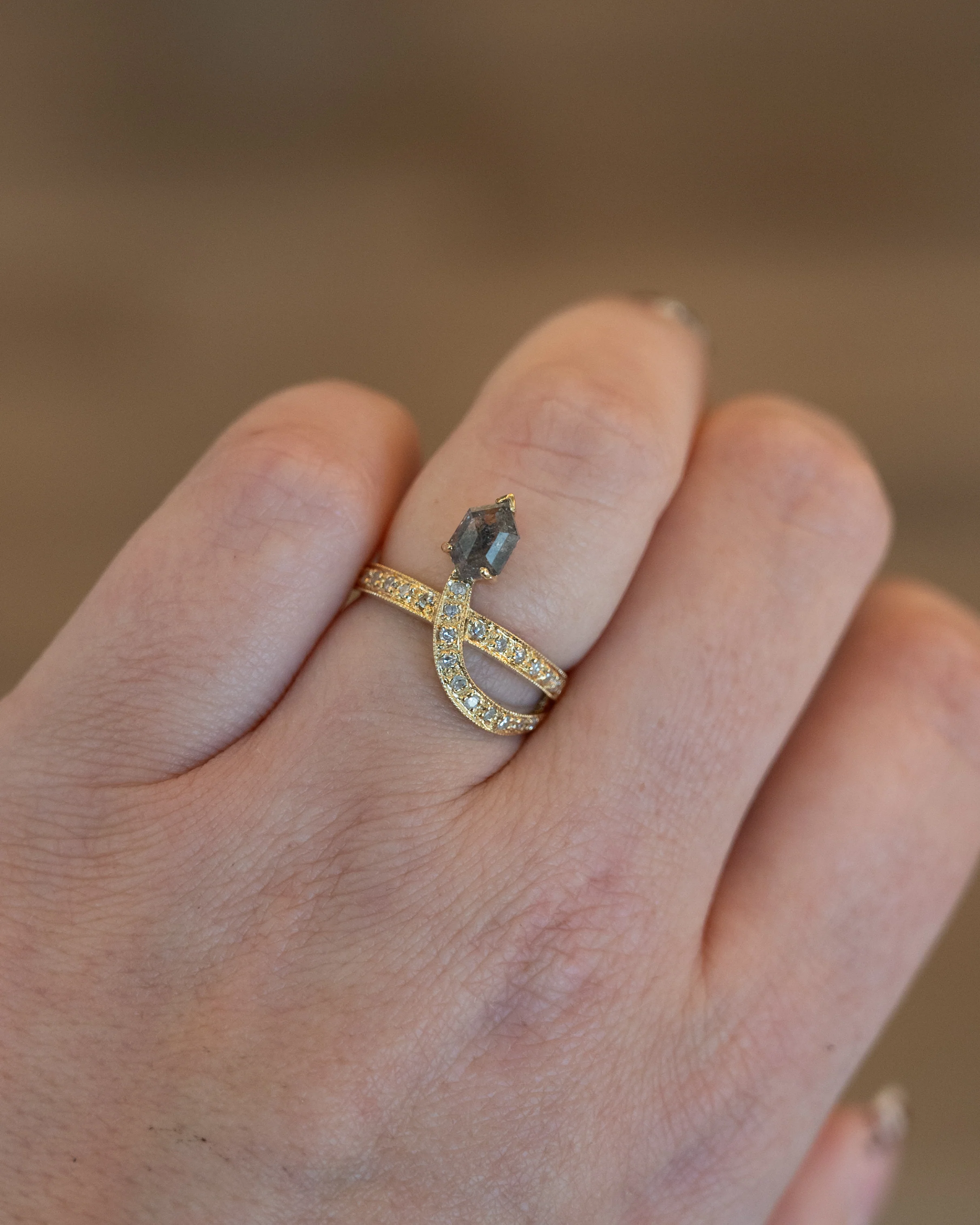 1.08 Hexagon Diamond Snake Ring 18k Yellow Gold - Image 7