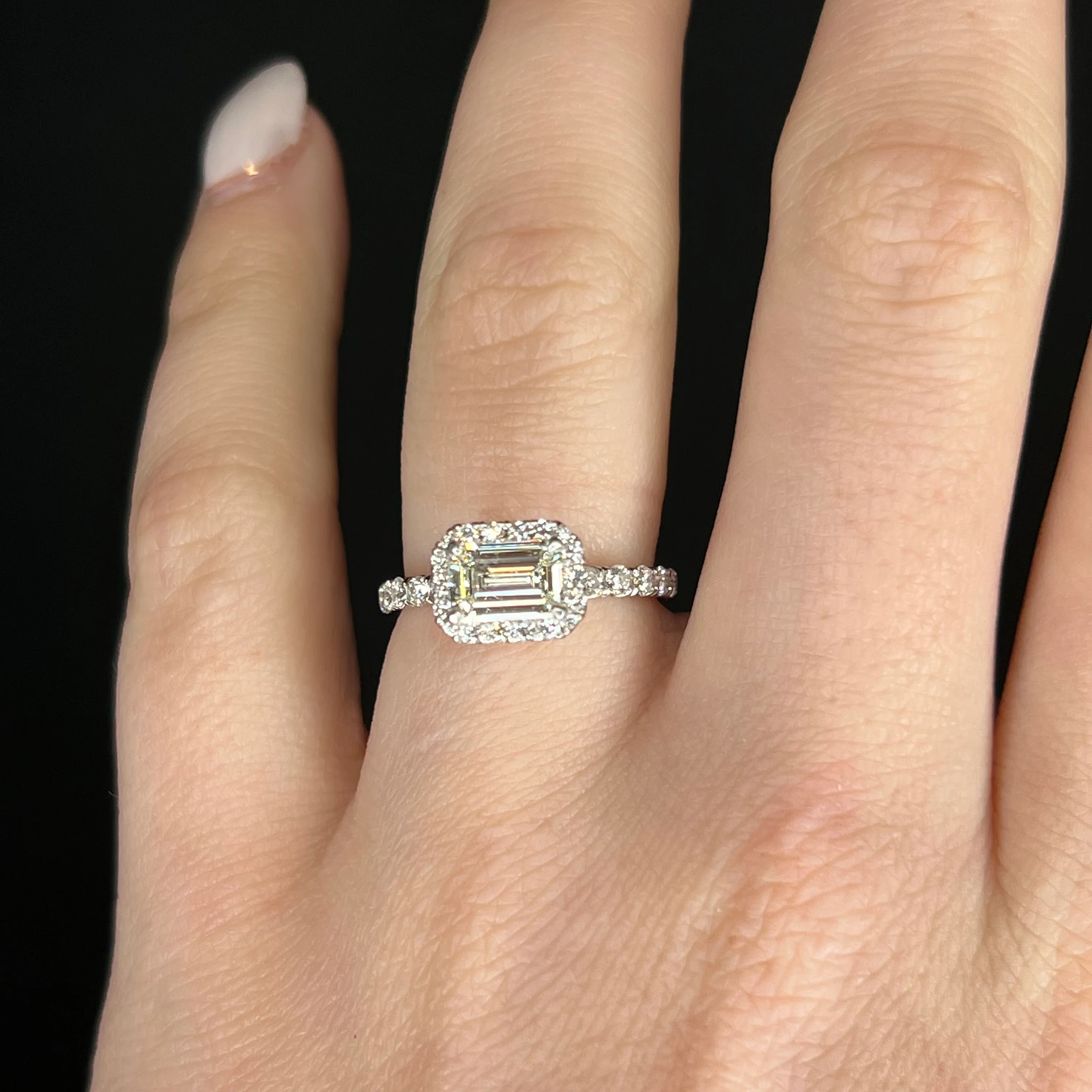 1.09 Emerald Cut Diamond Engagement Ring in 18k White Gold - Image 6