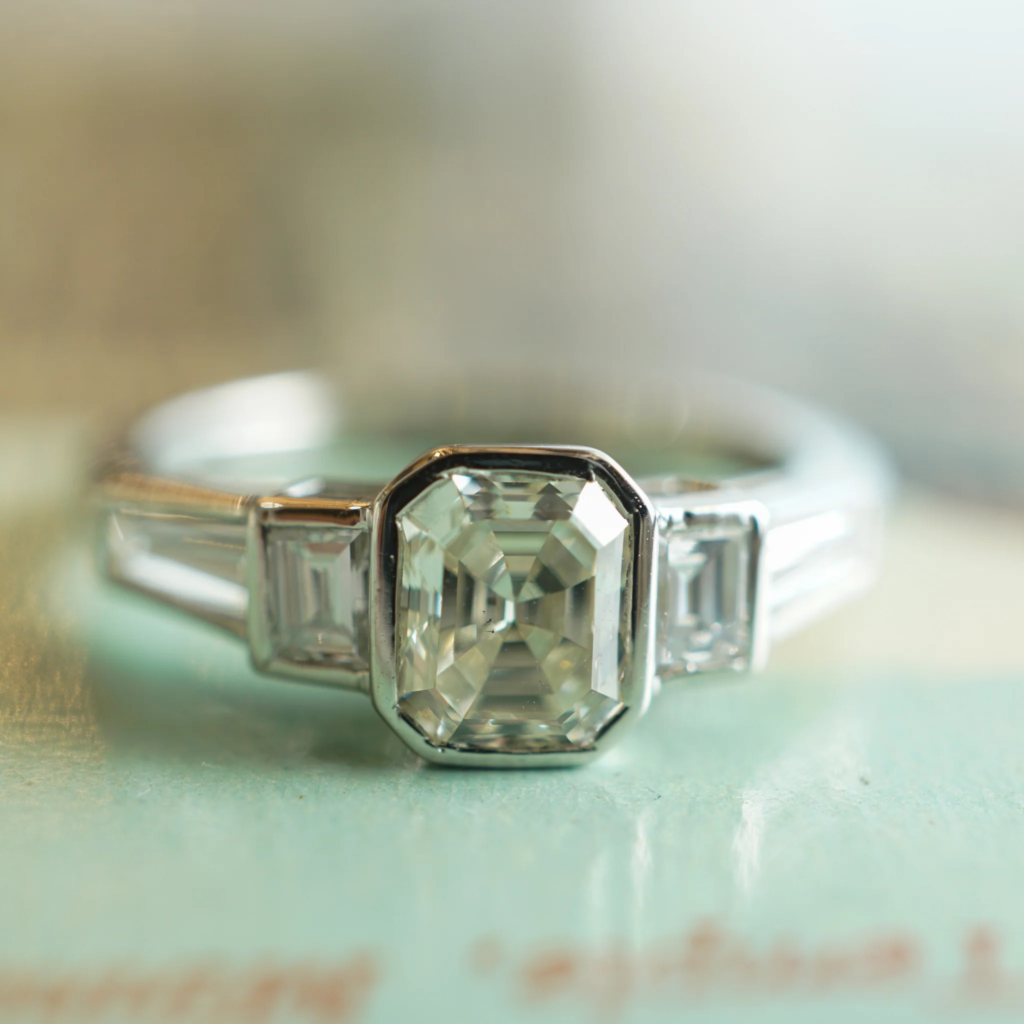 1.10 Art Deco Diamond Engagement Ring in Platinum - Image 6