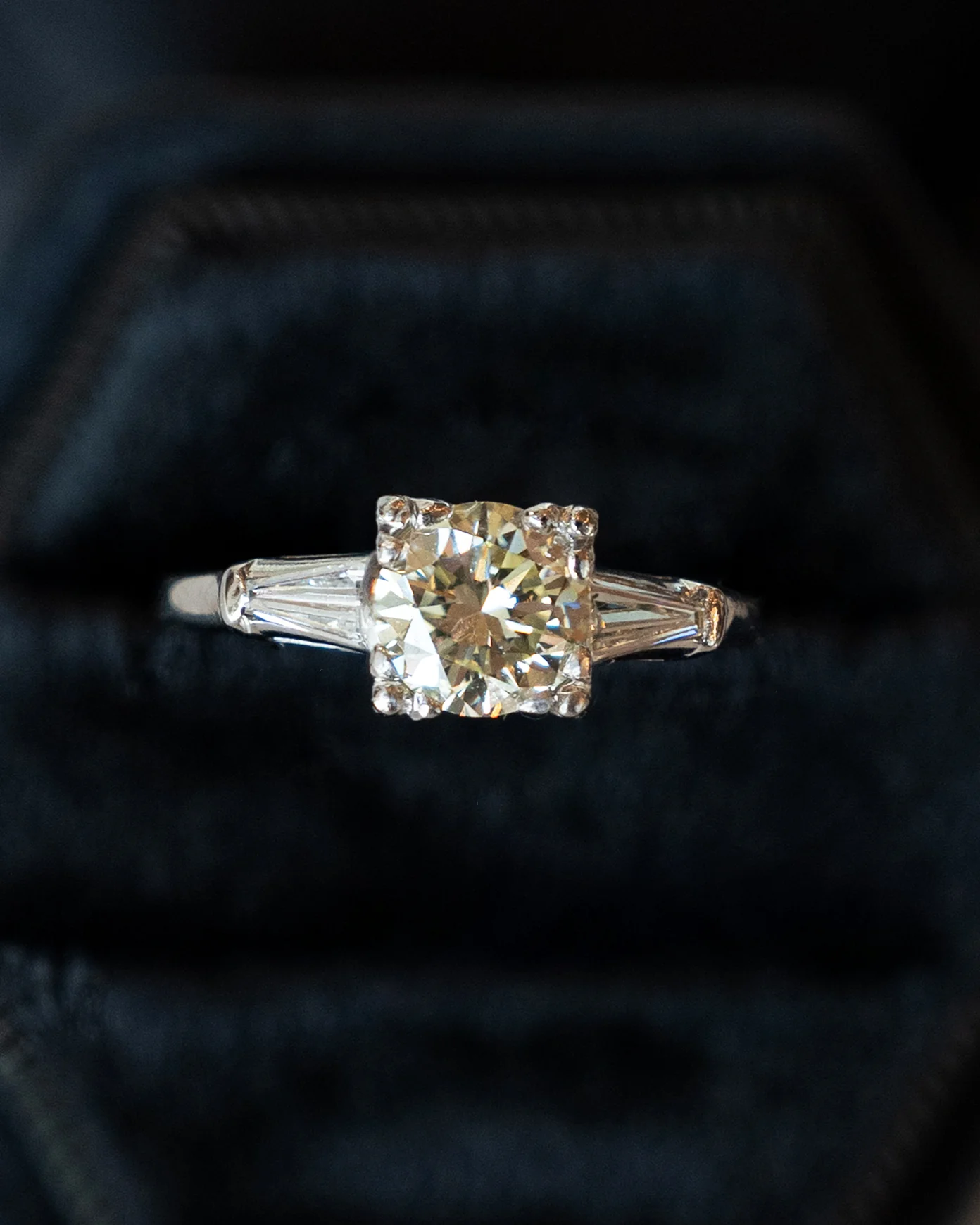 1.11 Vintage Round Diamond Engagement Ring in Platinum - Image 6