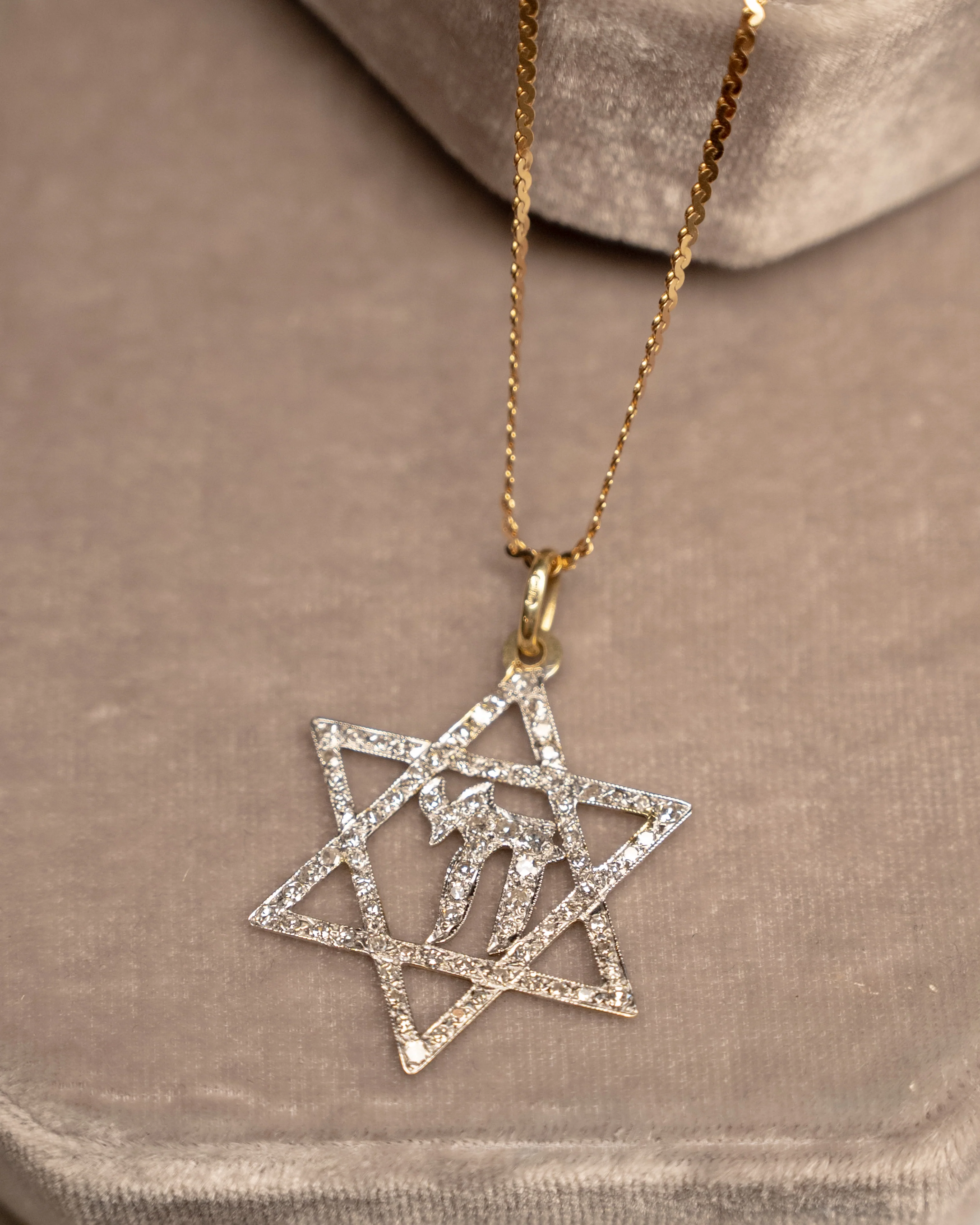 1.18 Vintage Star of David Pendant Necklace in 14k - Image 5