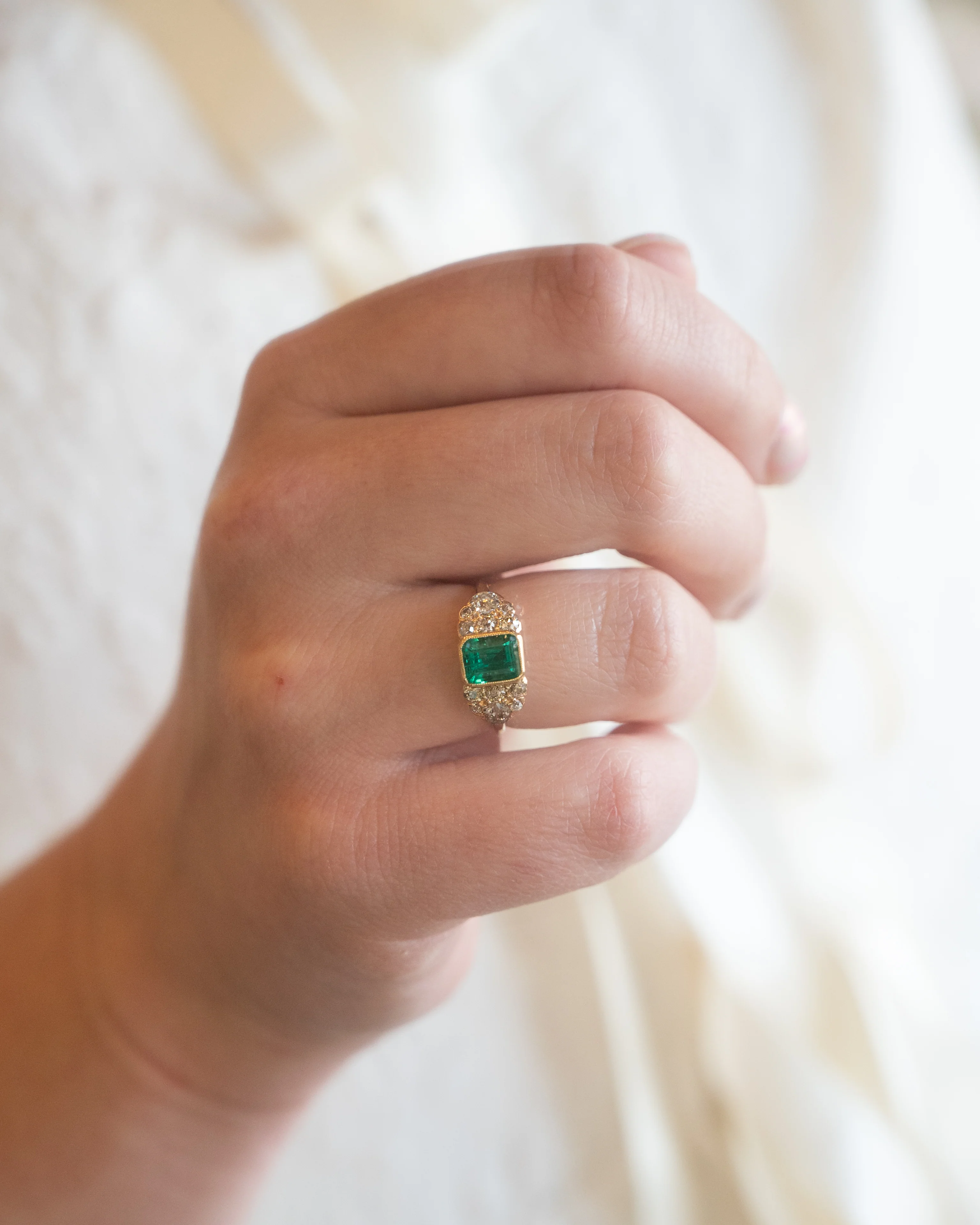 1.20 Emerald & Diamond Engagement Ring in Platinum - Image 7