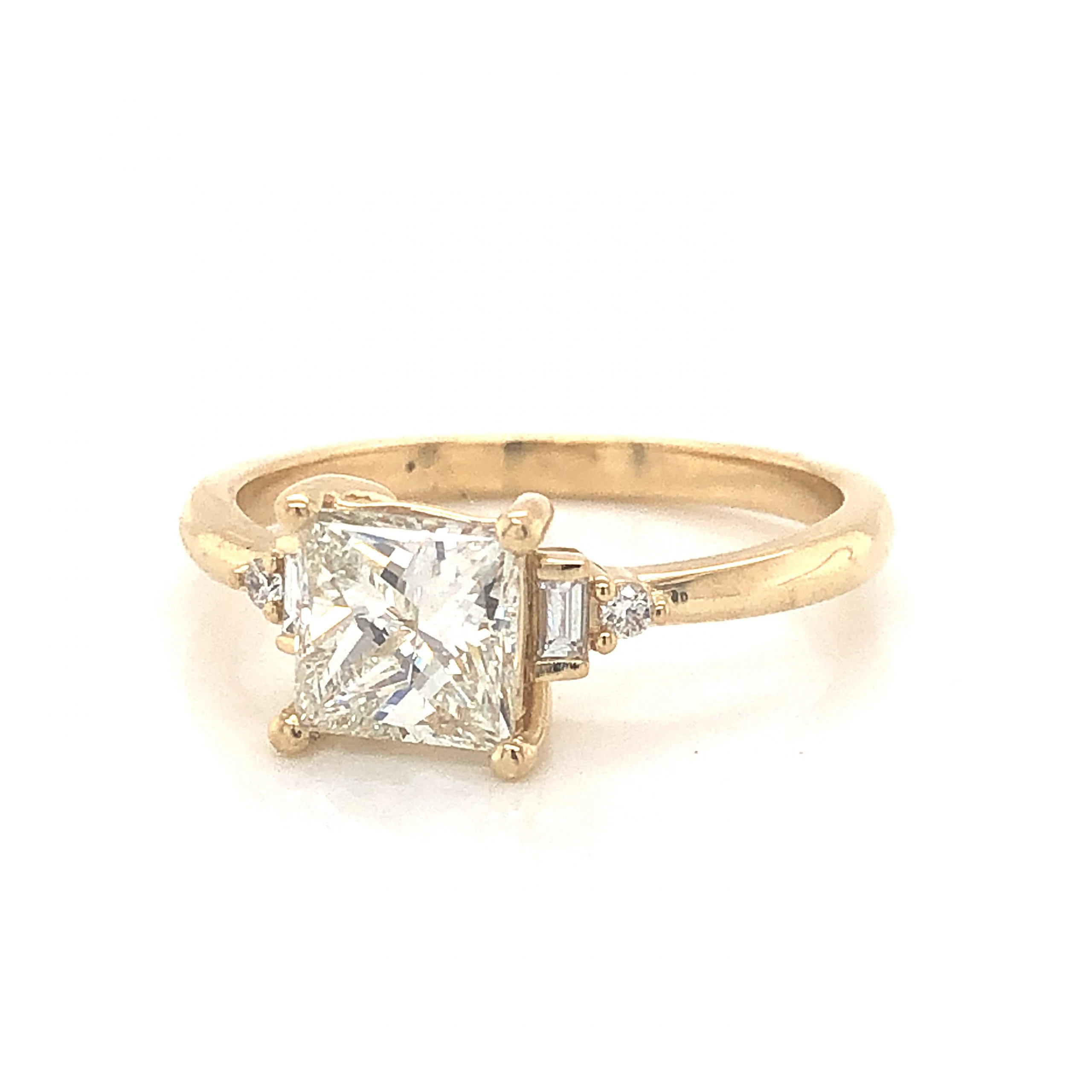 1.20 Princess Cut Diamond Engagement Ring in 14K Yellow Gold - Image 2