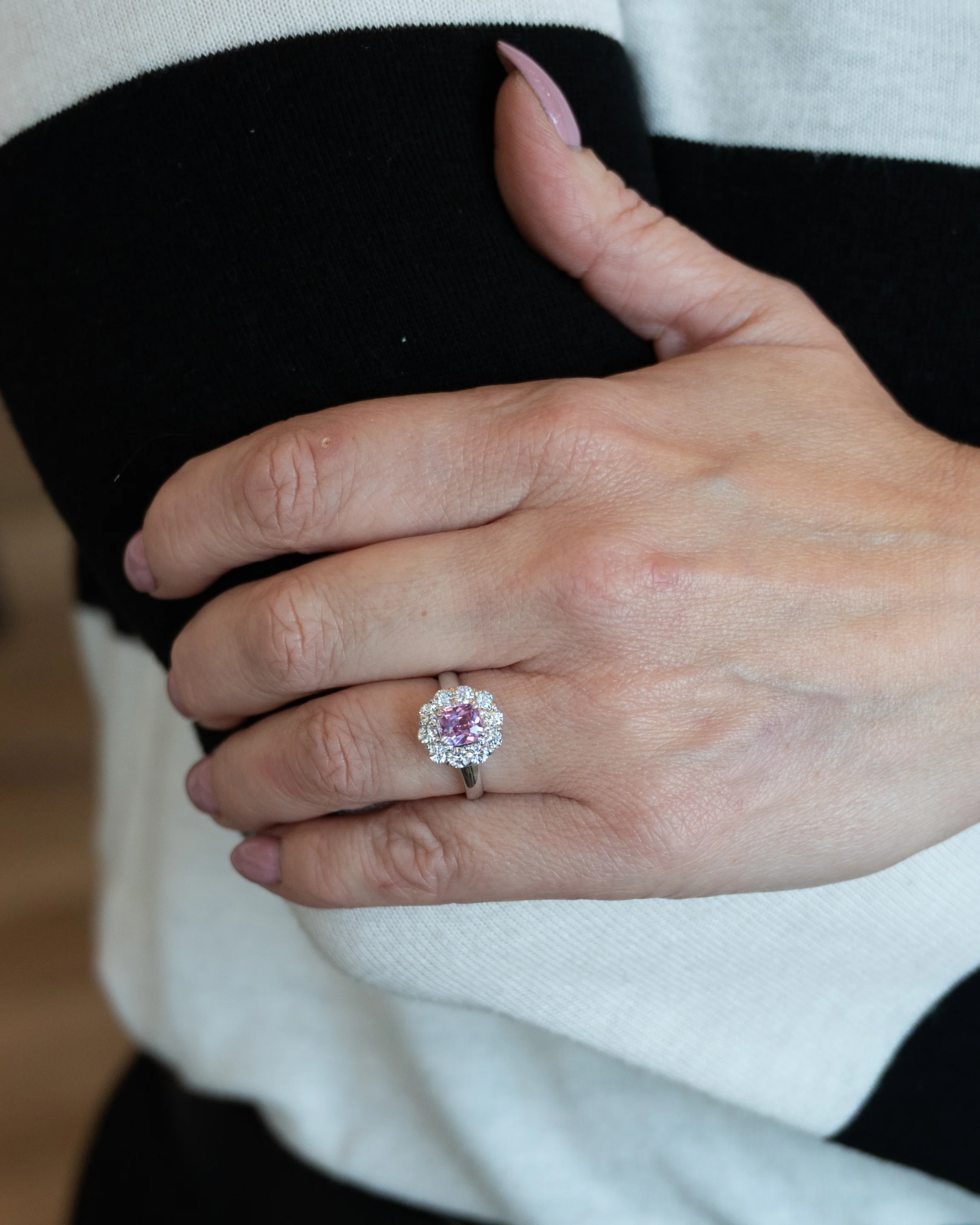 1.23 Cushion Pink Sapphire Engagement Ring Platinum - Image 7