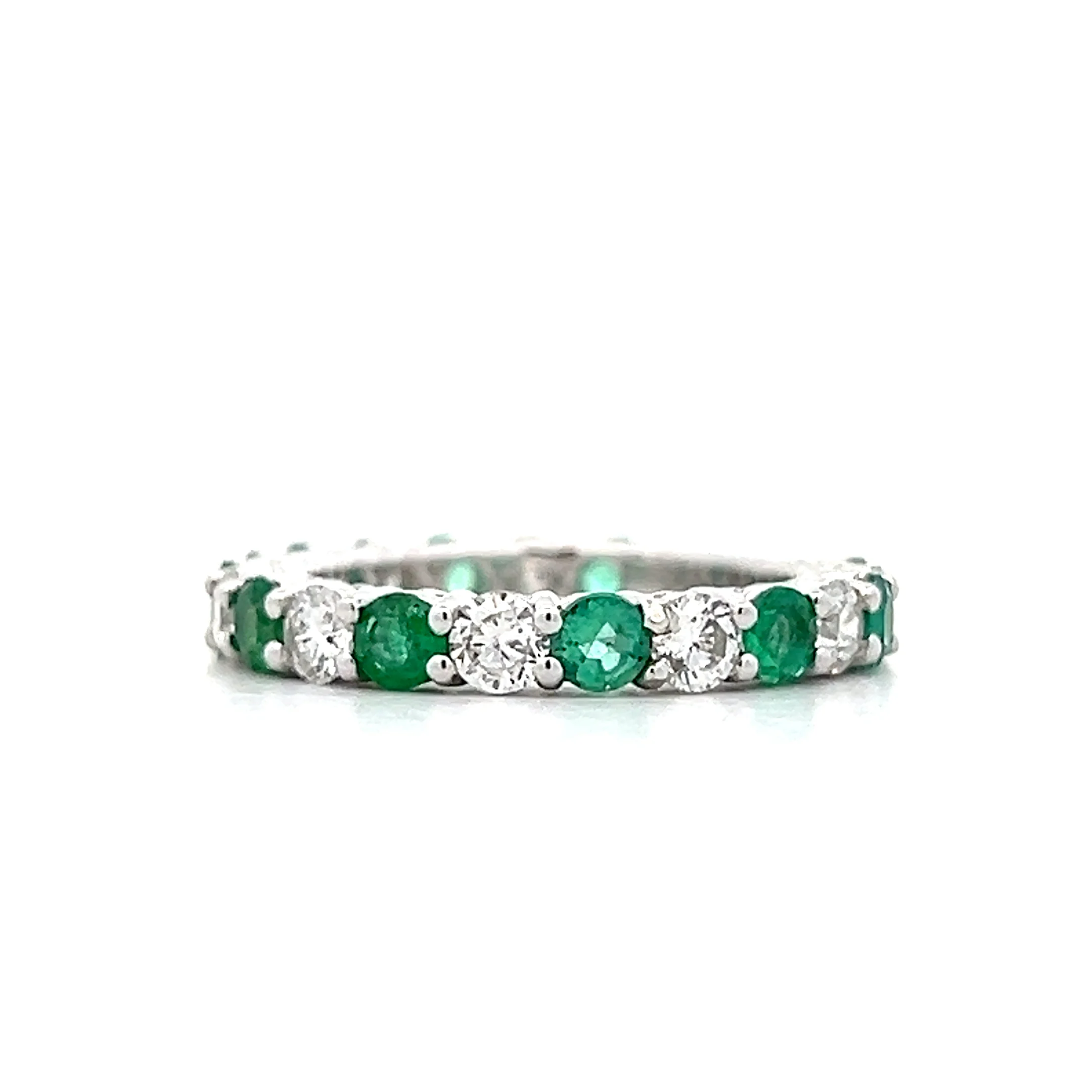 1.30 Emerald & Diamond Wedding Band in 18k White Gold - Image 2