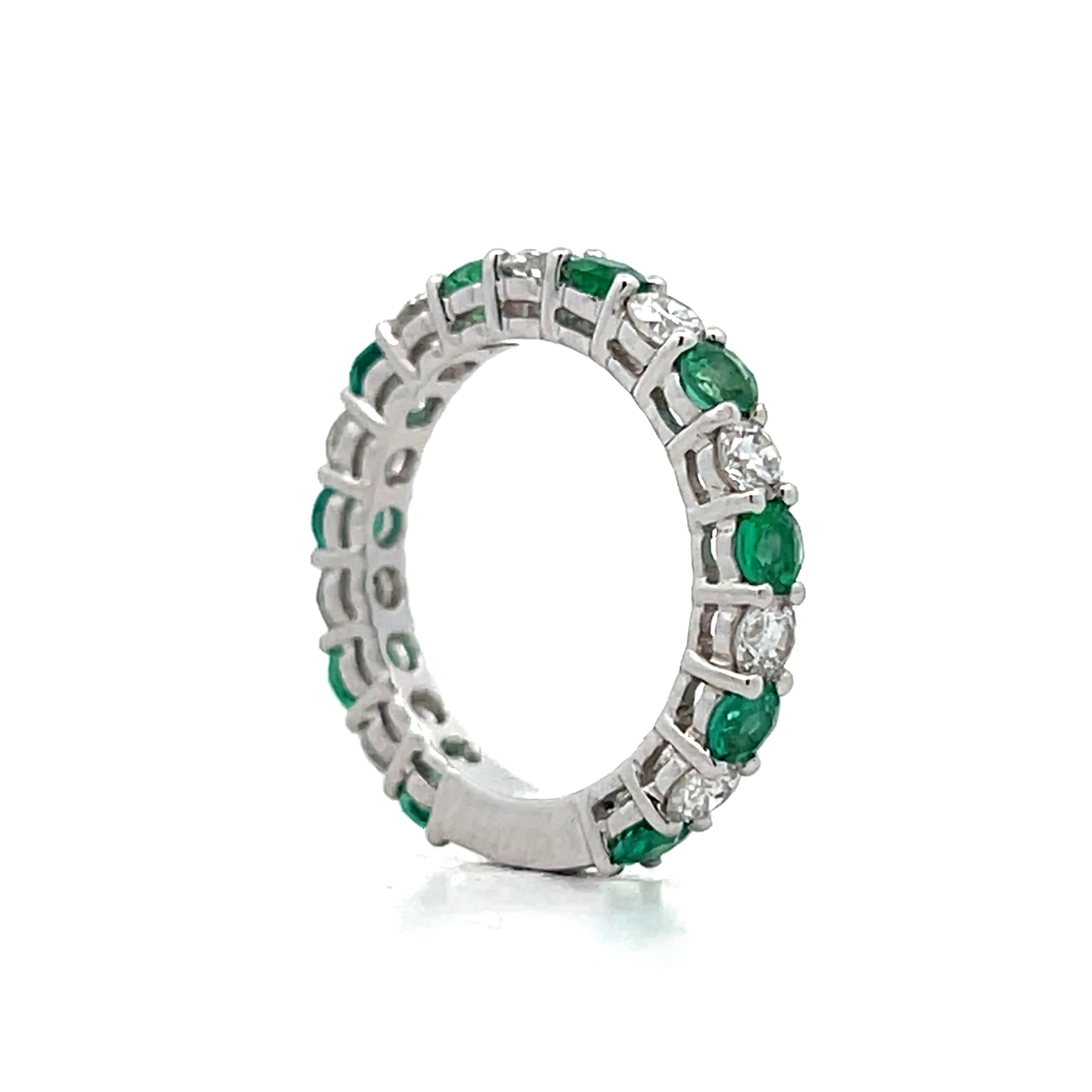 1.30 Emerald & Diamond Wedding Band in 18k White Gold - Image 5