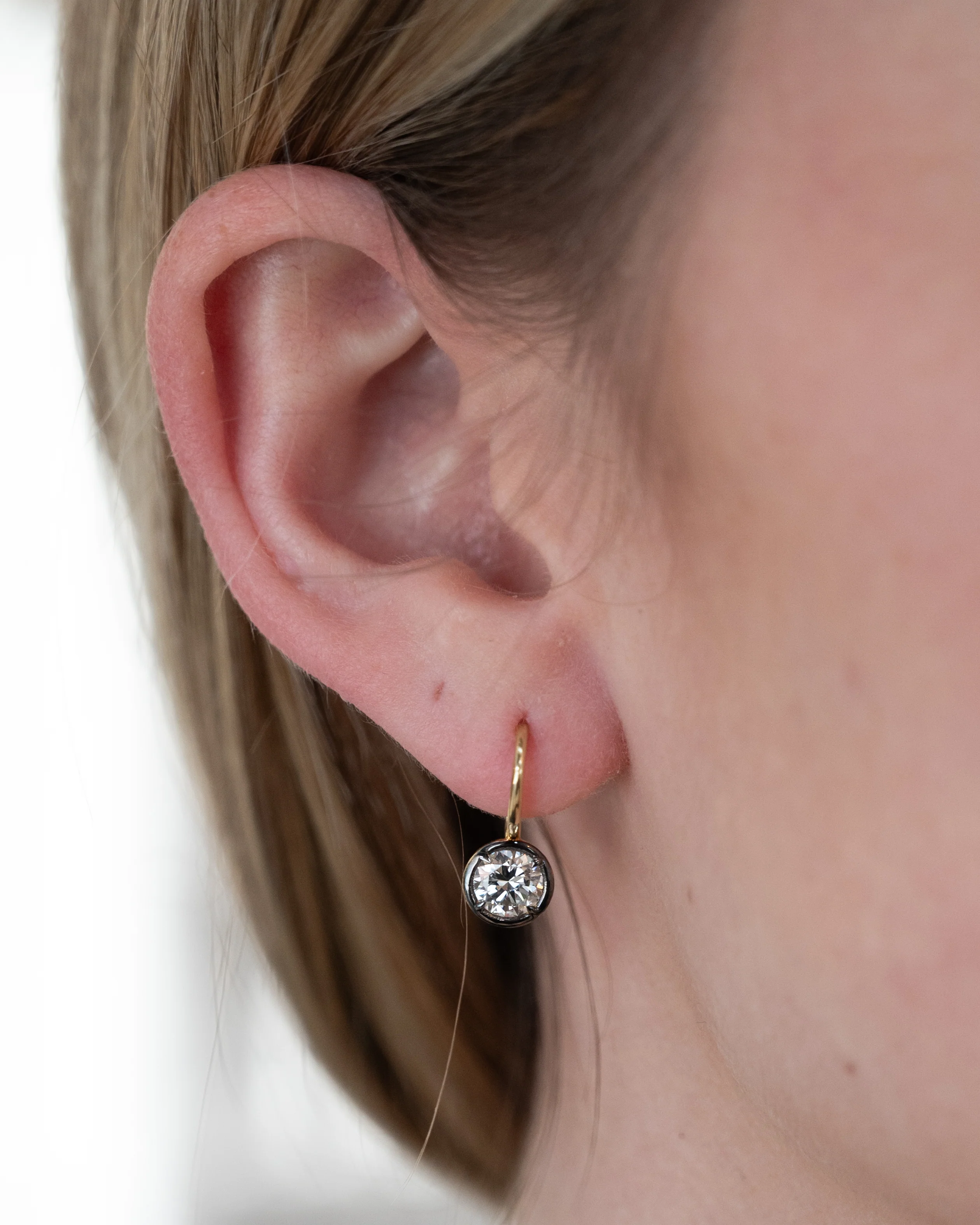 1.40 GIA Diamond Drop Earrings 18k Yellow Gold - Image 5