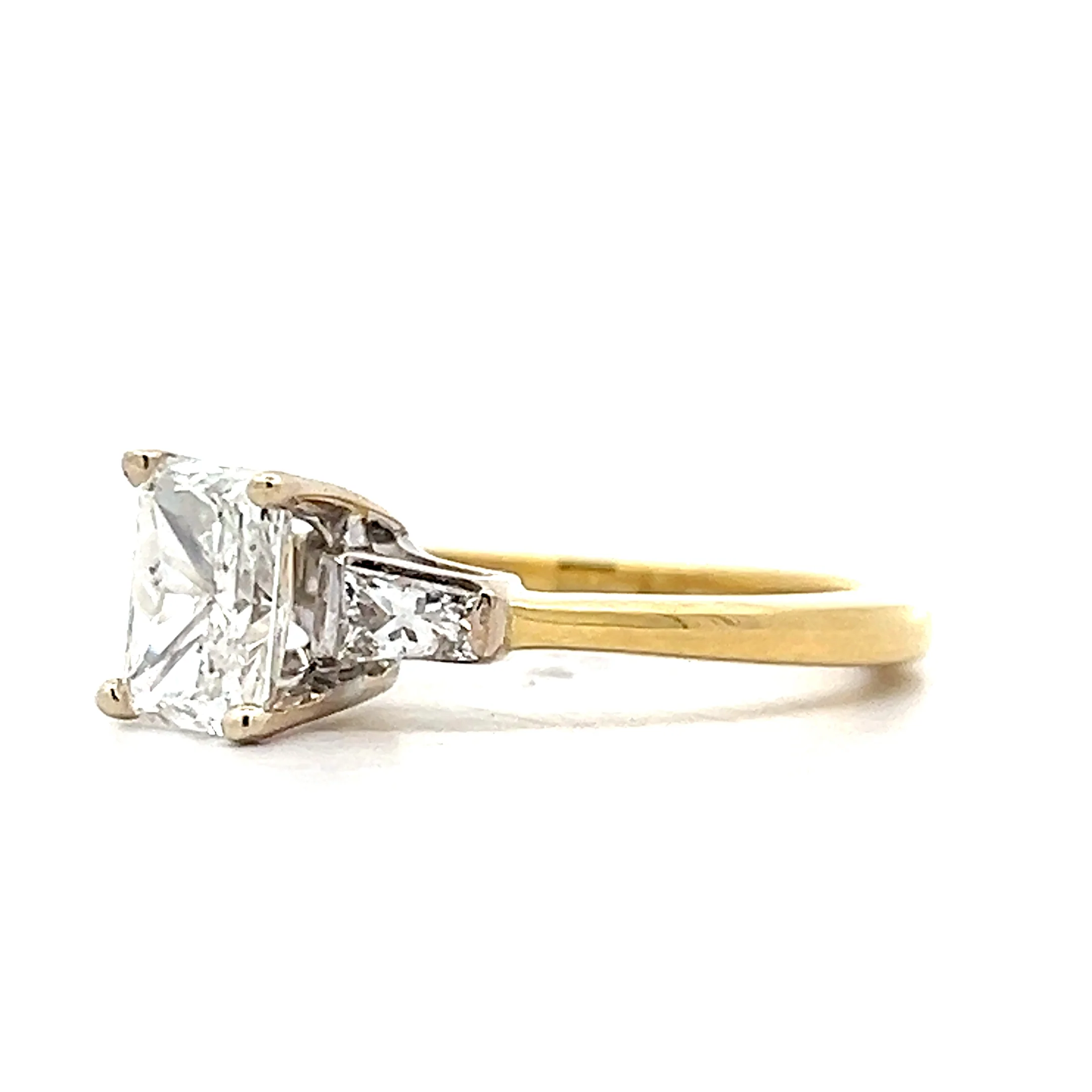1.50 Radiant Cut Diamond Engagement Ring in 18k - Image 2