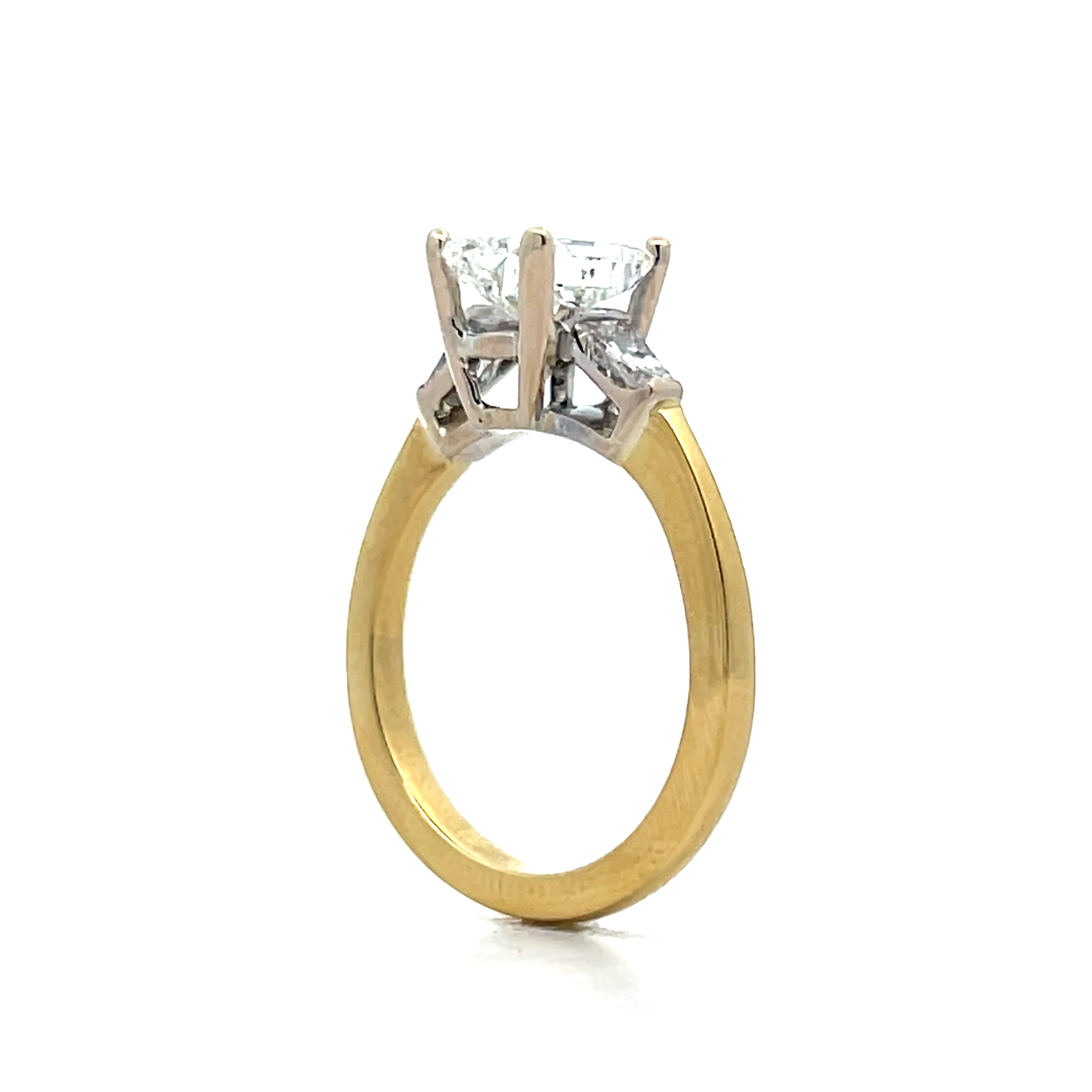 1.50 Radiant Cut Diamond Engagement Ring in 18k - Image 5