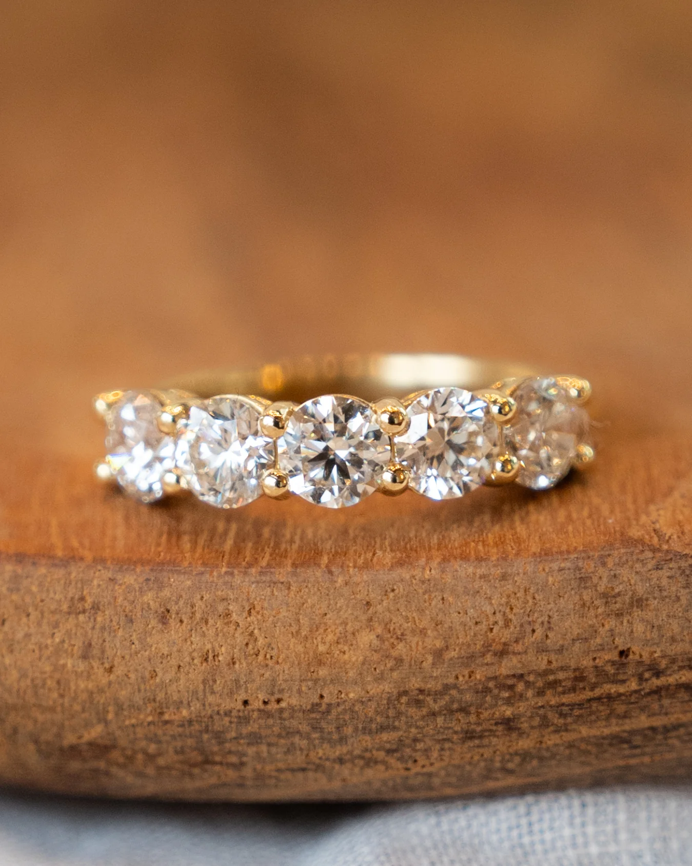 1.52 Five Stone Diamond Band in 18k Yellow Gold - Image 6