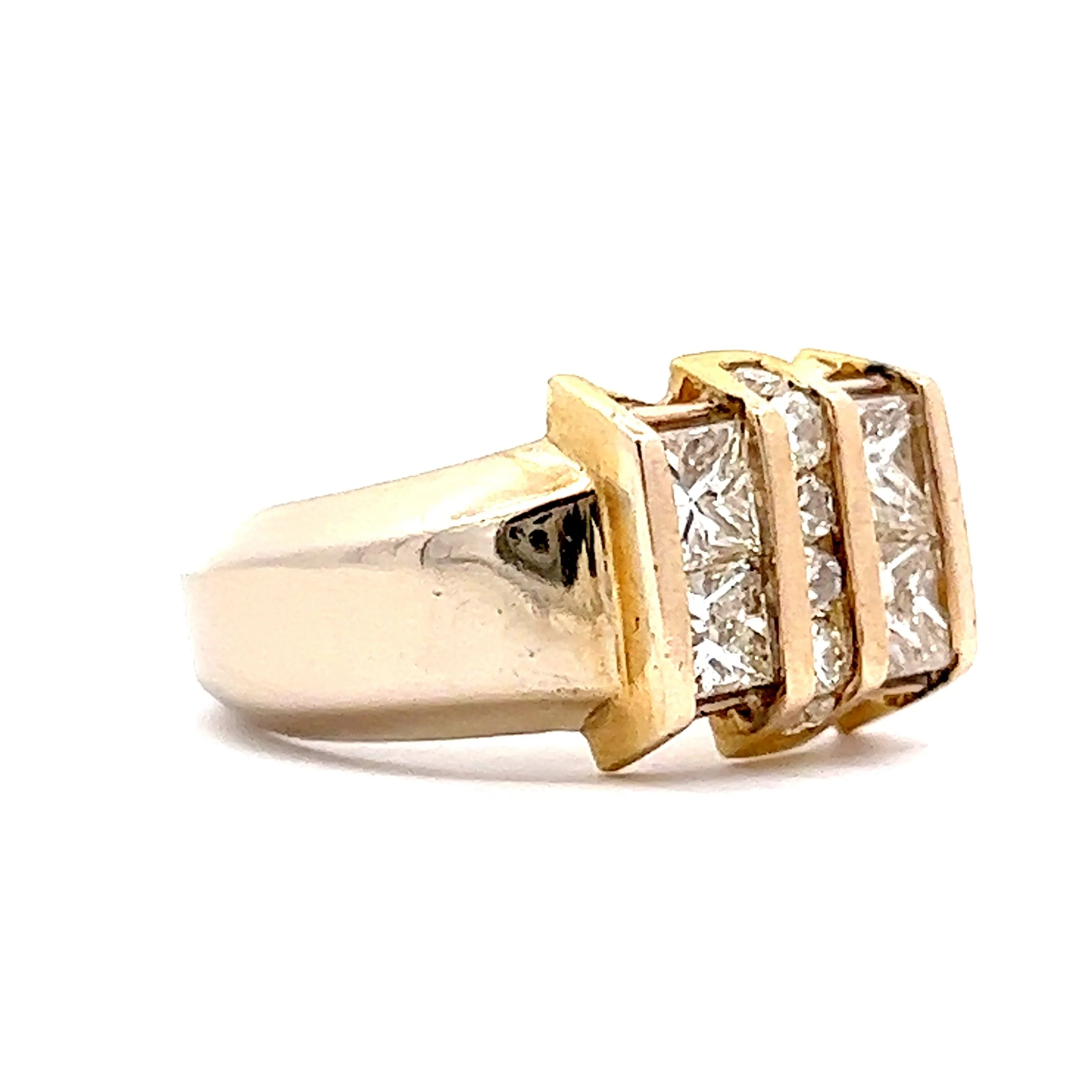 1.56 Princess Cut Diamond Right Hand Ring in 18k Yellow Gold - Image 3