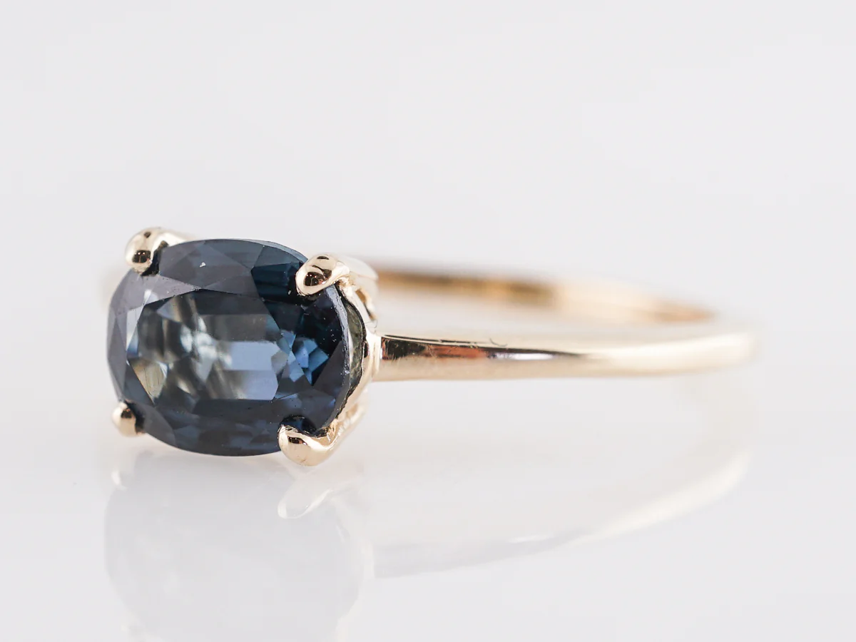 1.61 Carat Oval Sapphire Engagement Ring in 14K Yellow Gold - Image 2