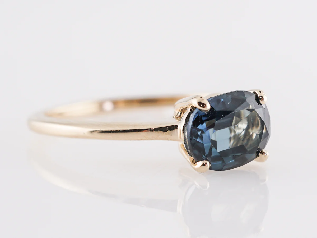 1.61 Carat Oval Sapphire Engagement Ring in 14K Yellow Gold - Image 3