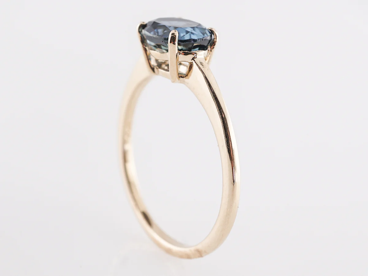 1.61 Carat Oval Sapphire Engagement Ring in 14K Yellow Gold - Image 5