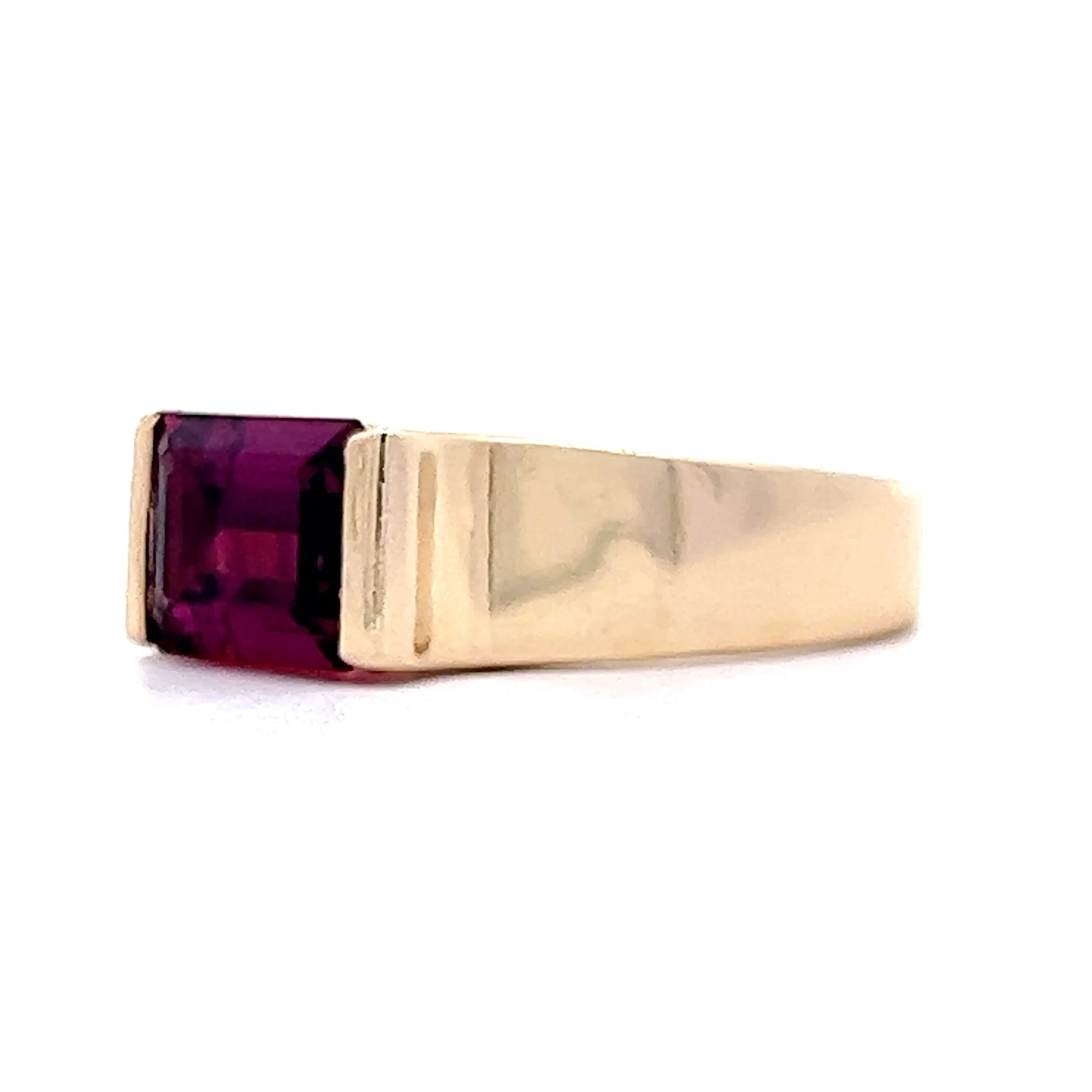 1.63 Emerald Cut Garnet Cocktail Ring in Yellow Gold - Image 2
