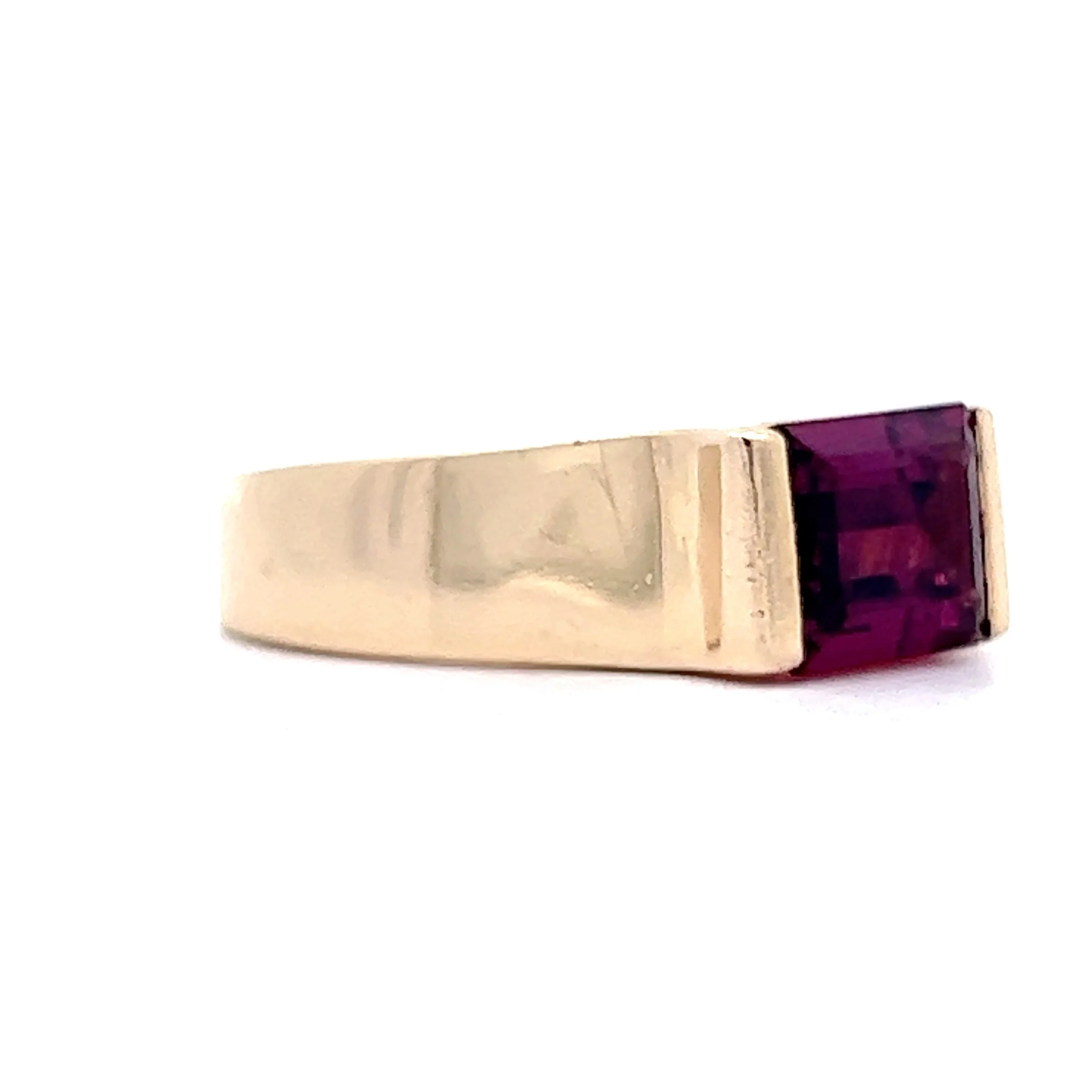 1.63 Emerald Cut Garnet Cocktail Ring in Yellow Gold - Image 3