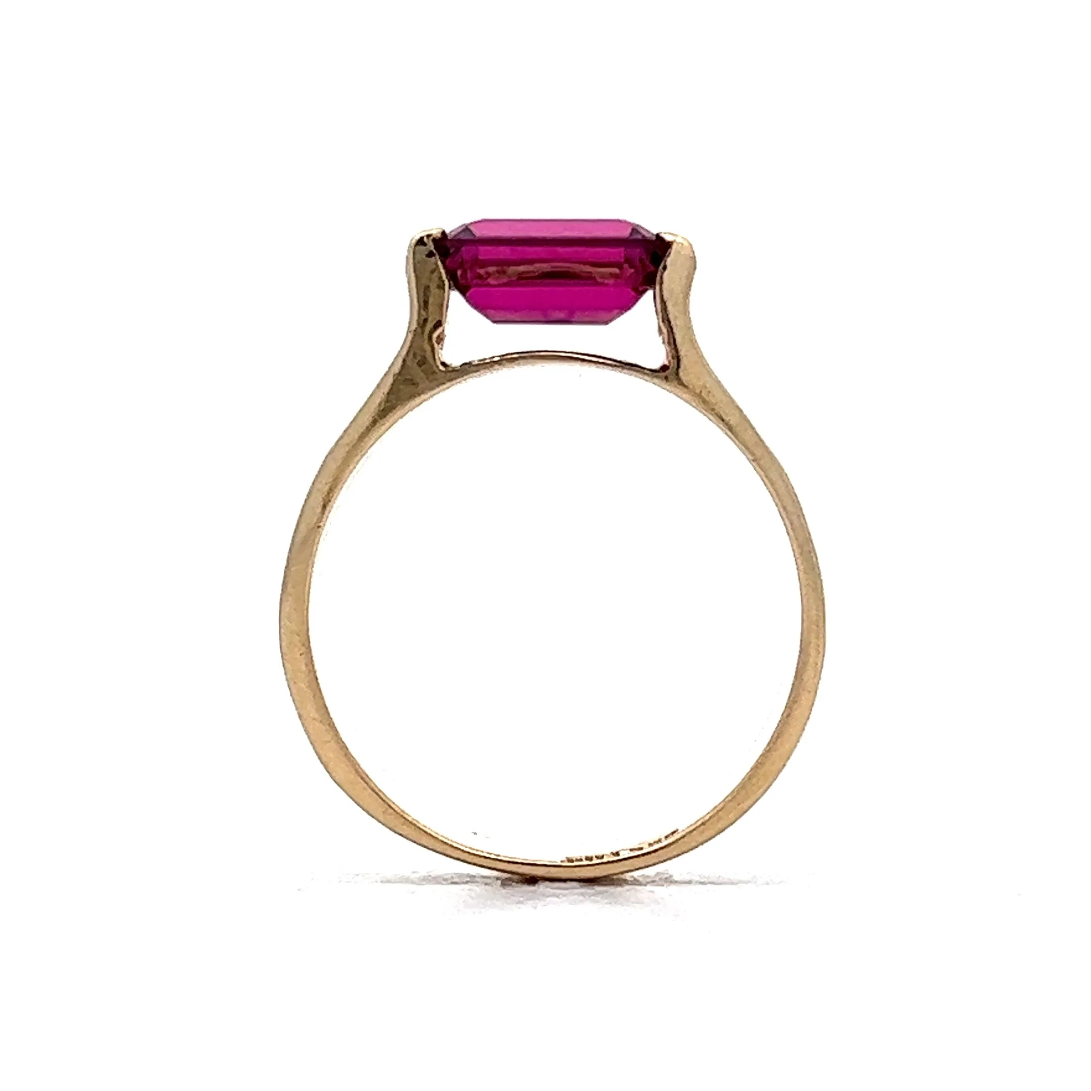 1.63 Emerald Cut Garnet Cocktail Ring in Yellow Gold - Image 4