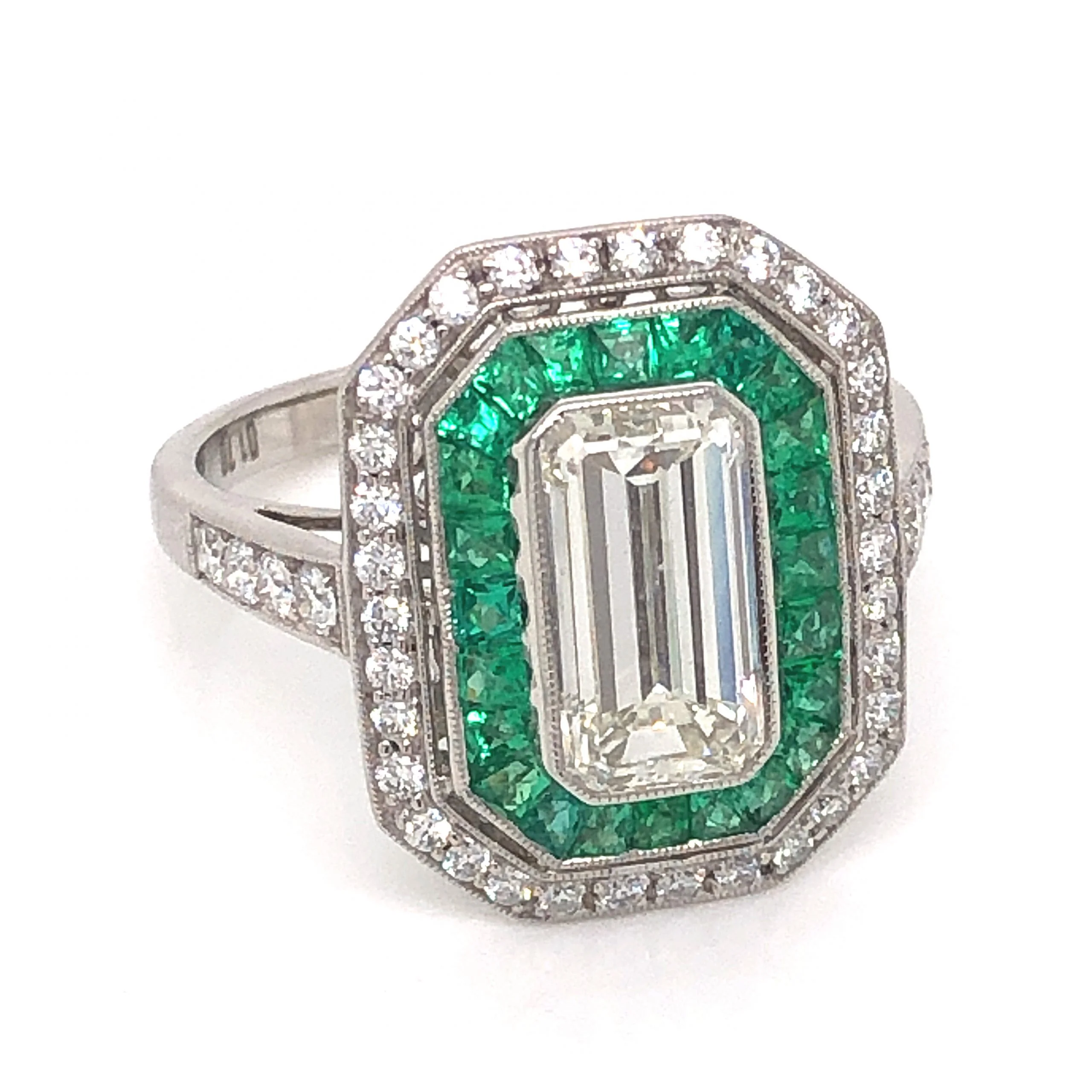 1.70 Diamond & Emerald Ring in Platinum - Image 3