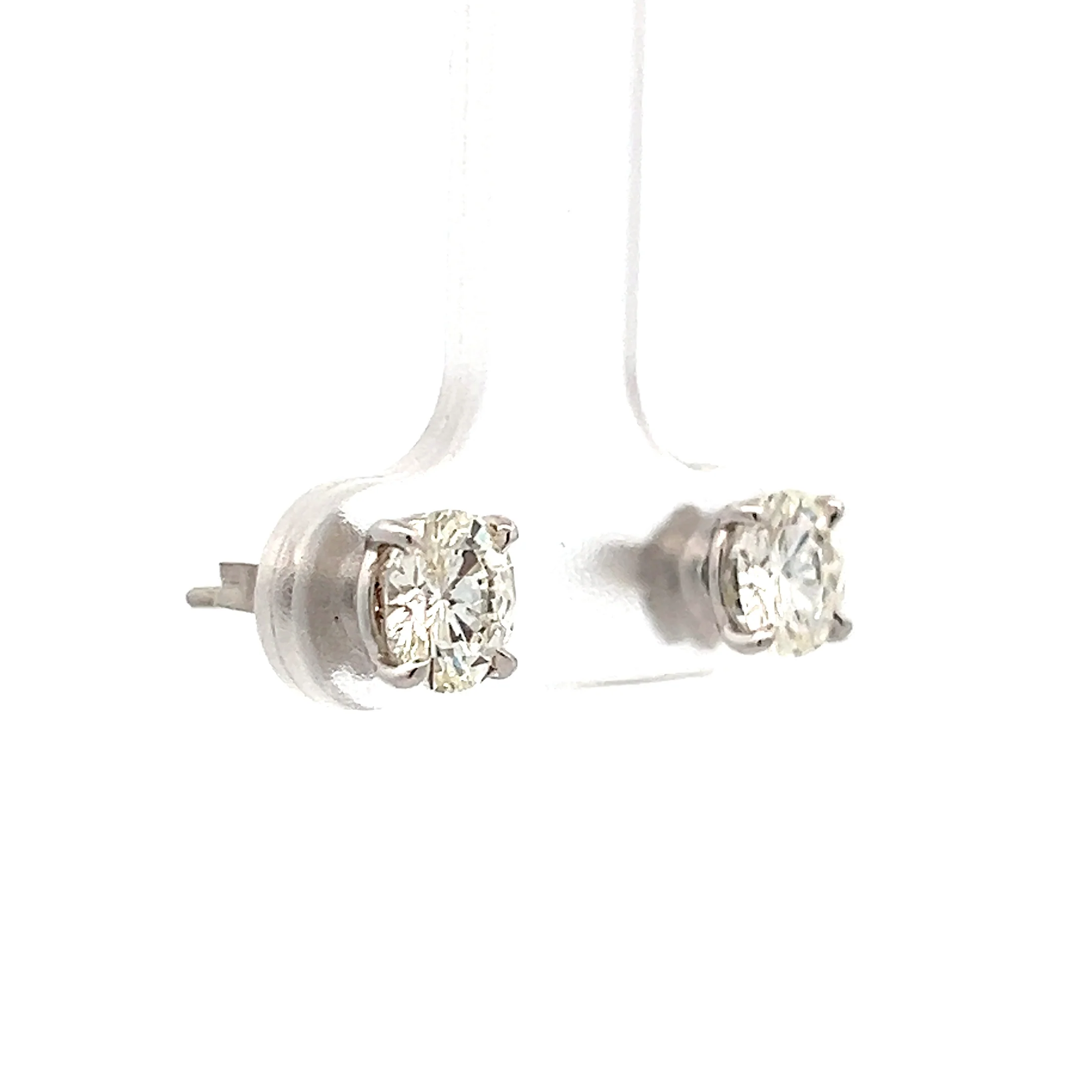 1.72 Classic Diamond Earrings Studs in 18k - Image 3