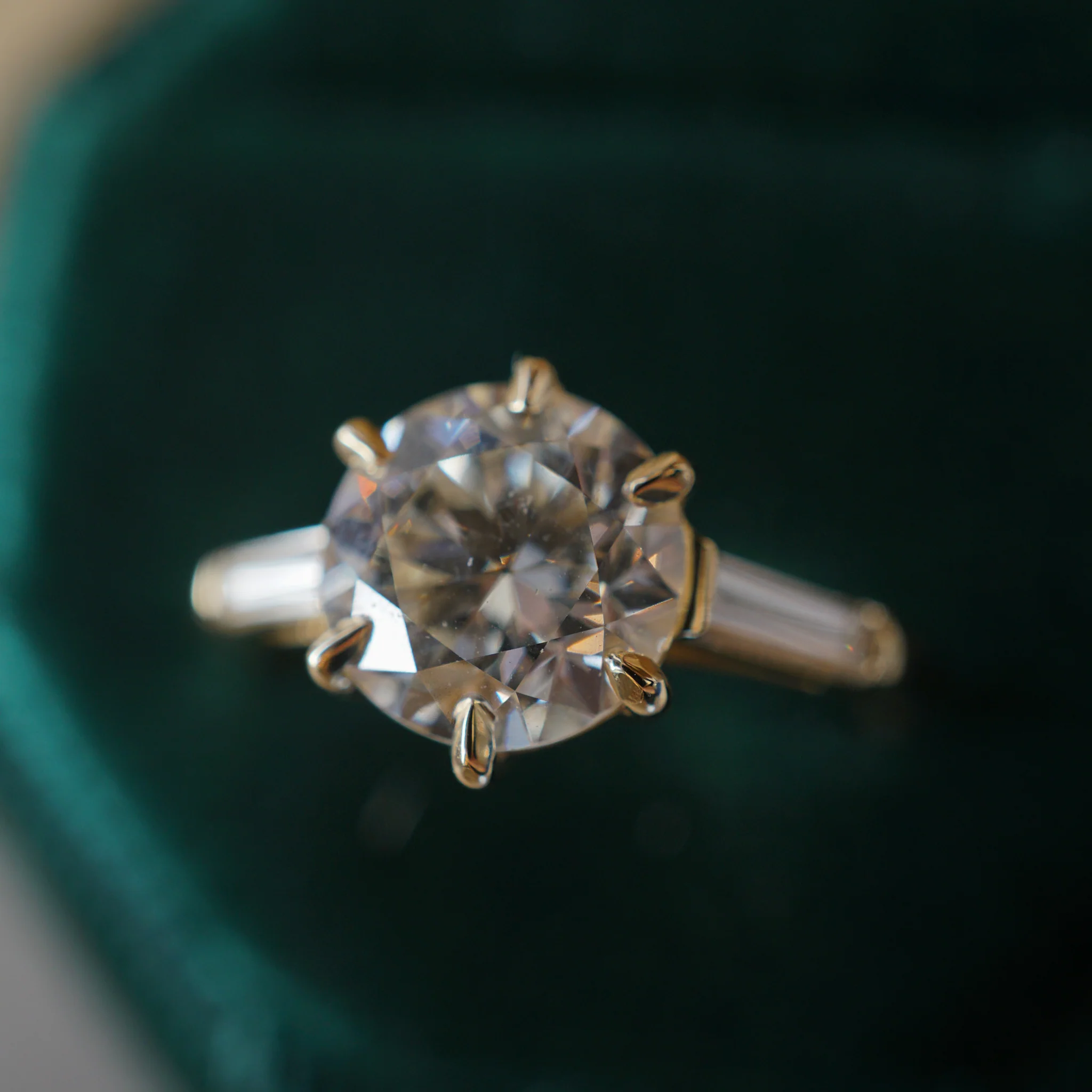 1.86 Old European Cut Diamond Engagement Ring in 14k Yellow Gold - Image 6