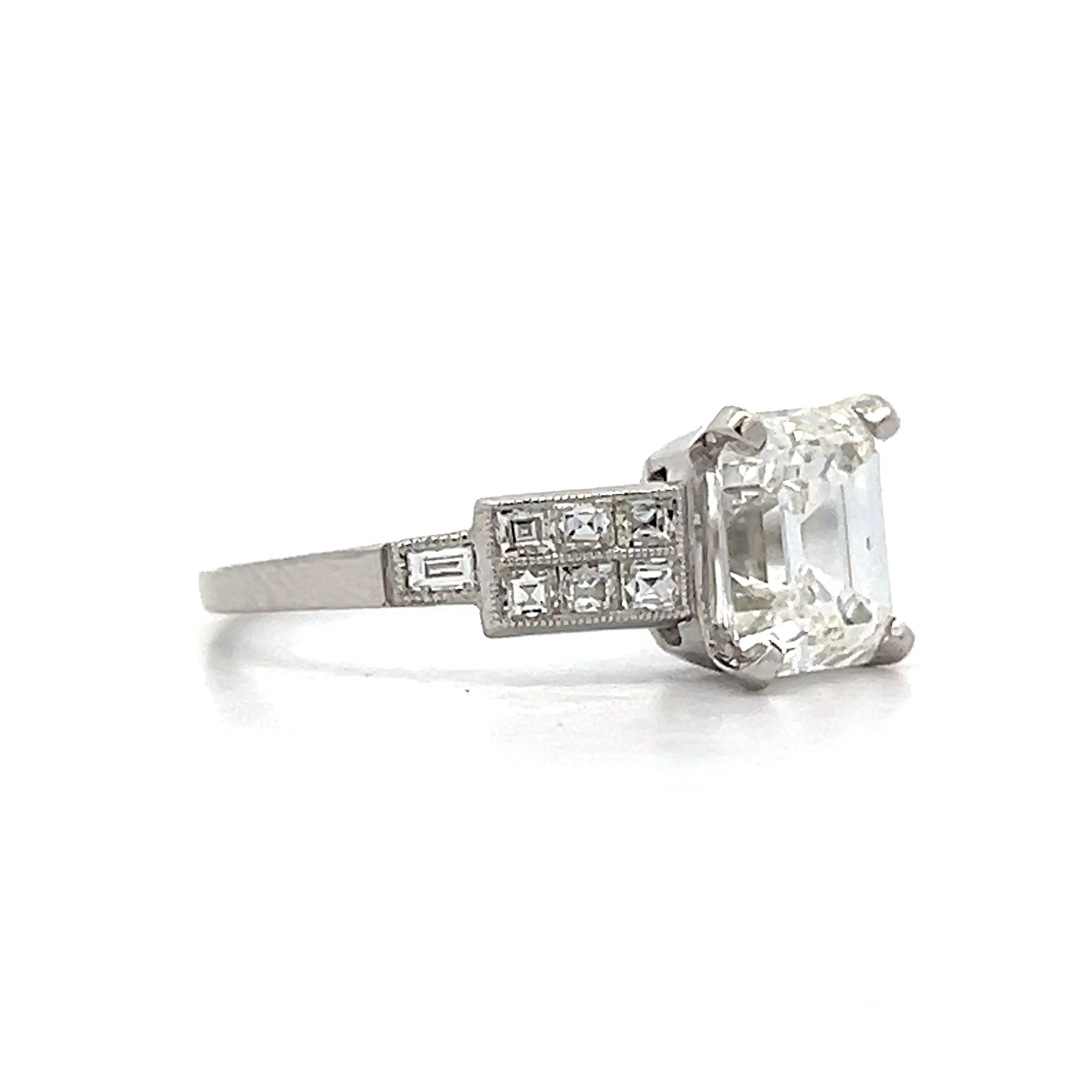 1.90 Antique Art Deco Engagement Ring in Platinum - Image 3