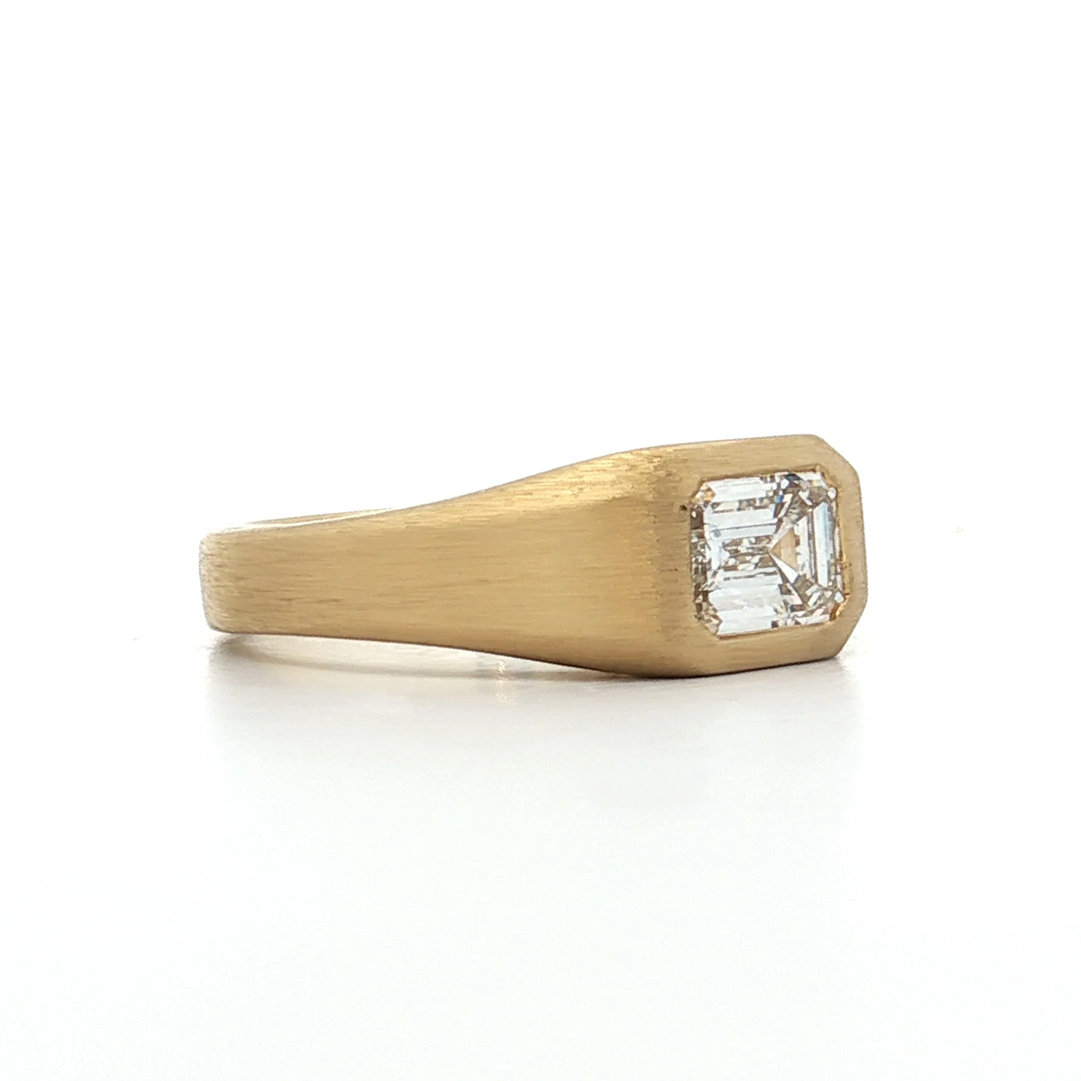 1 Carat Emerald Cut Diamond Engagement Ring 18k - Image 3