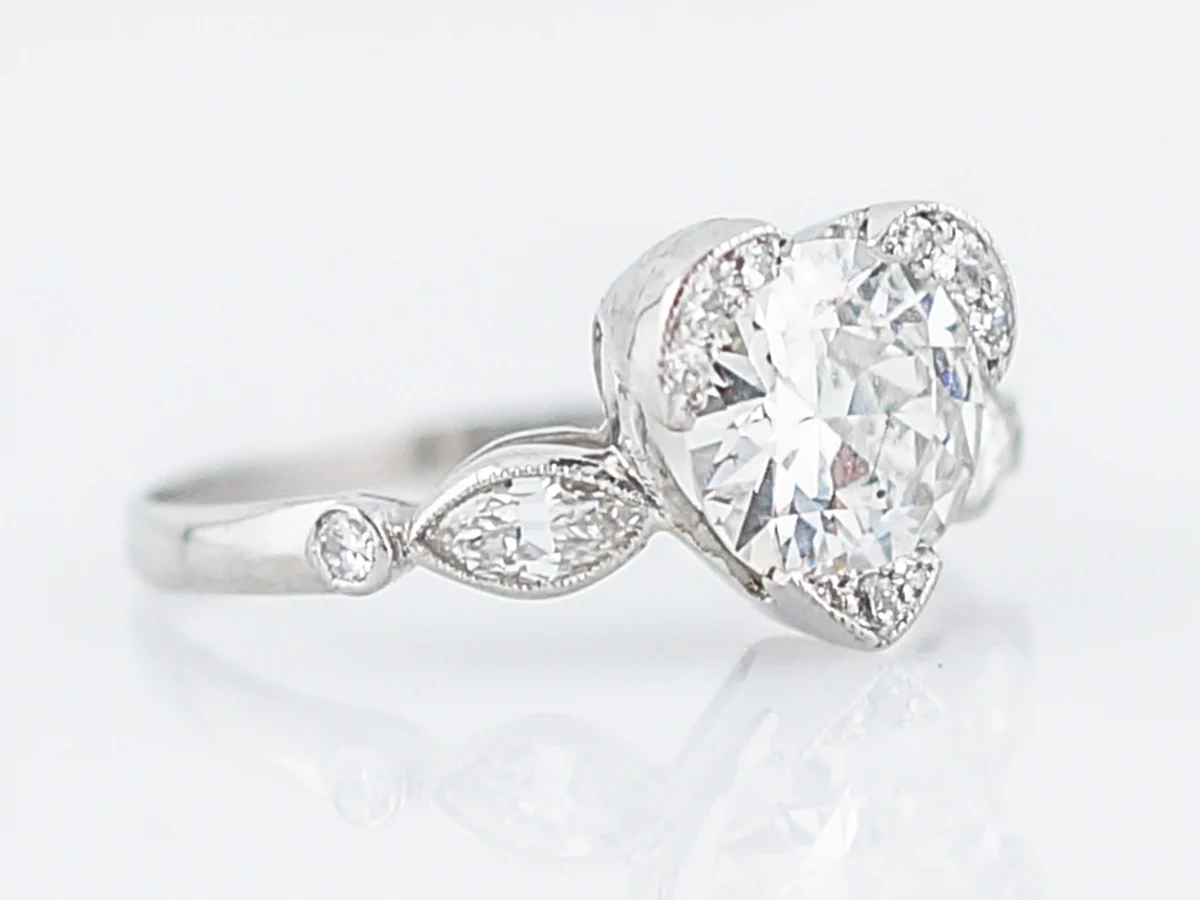 1 Carat Heart Shaped Vintage Engagement Ring in Platinum - Image 3